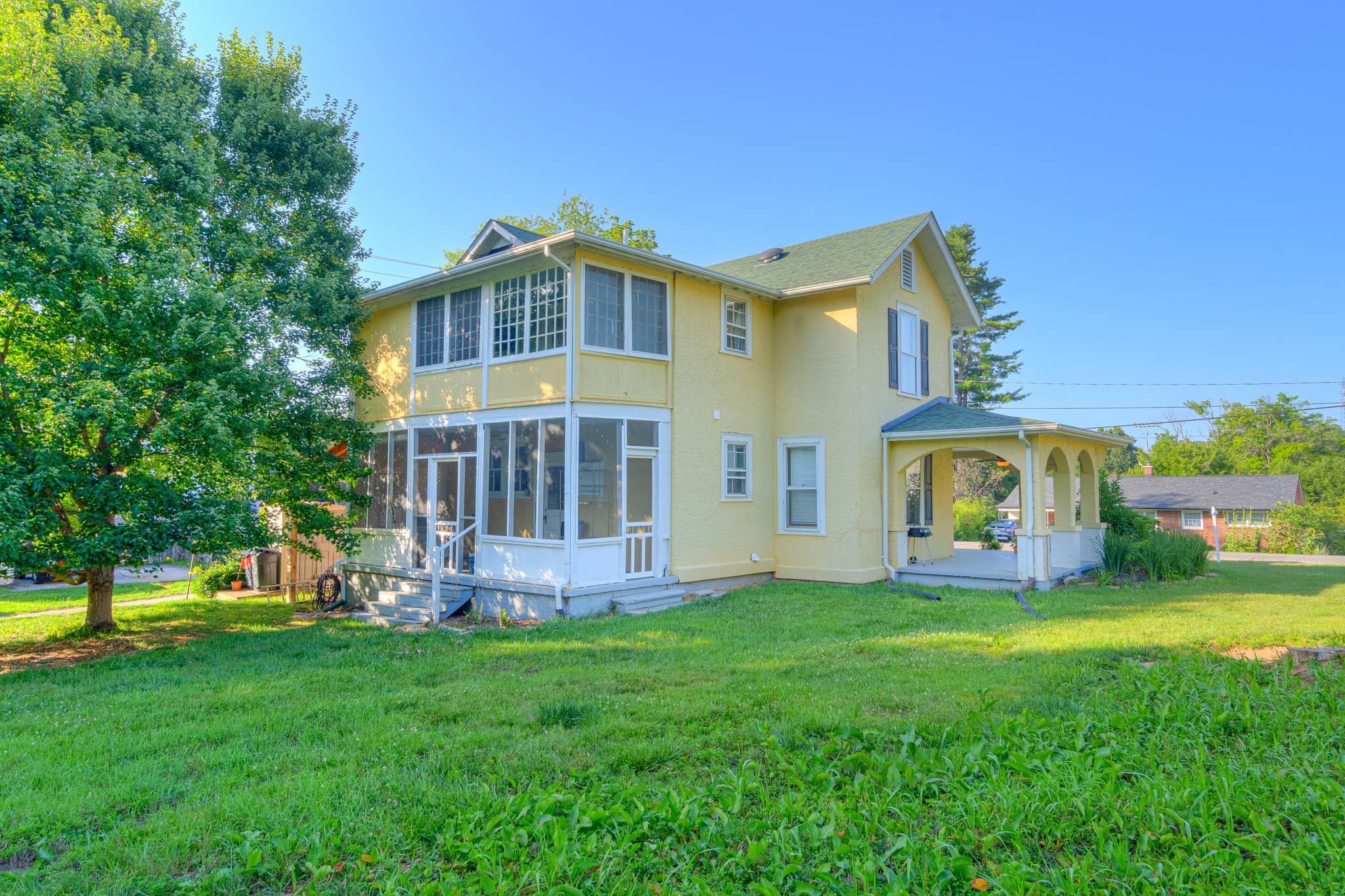 402 Randolph Street Radford VA 24141