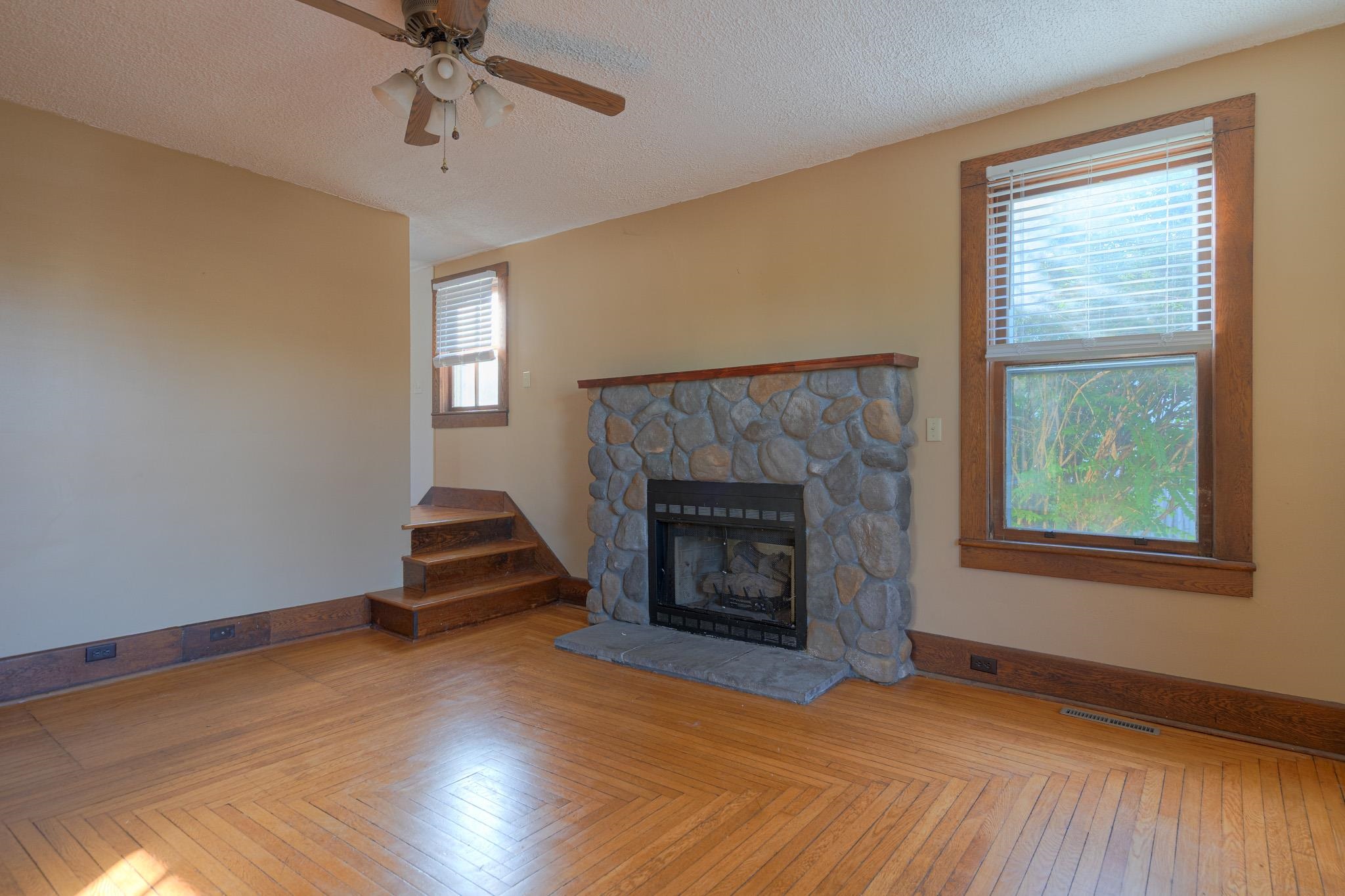 402 Randolph Street Radford VA 24141