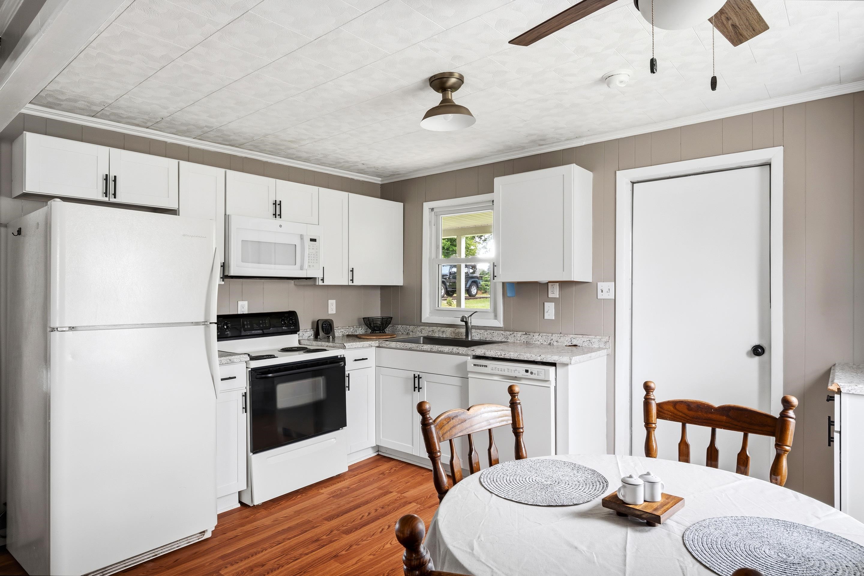 813 Thirteenth Street Radford VA 24141