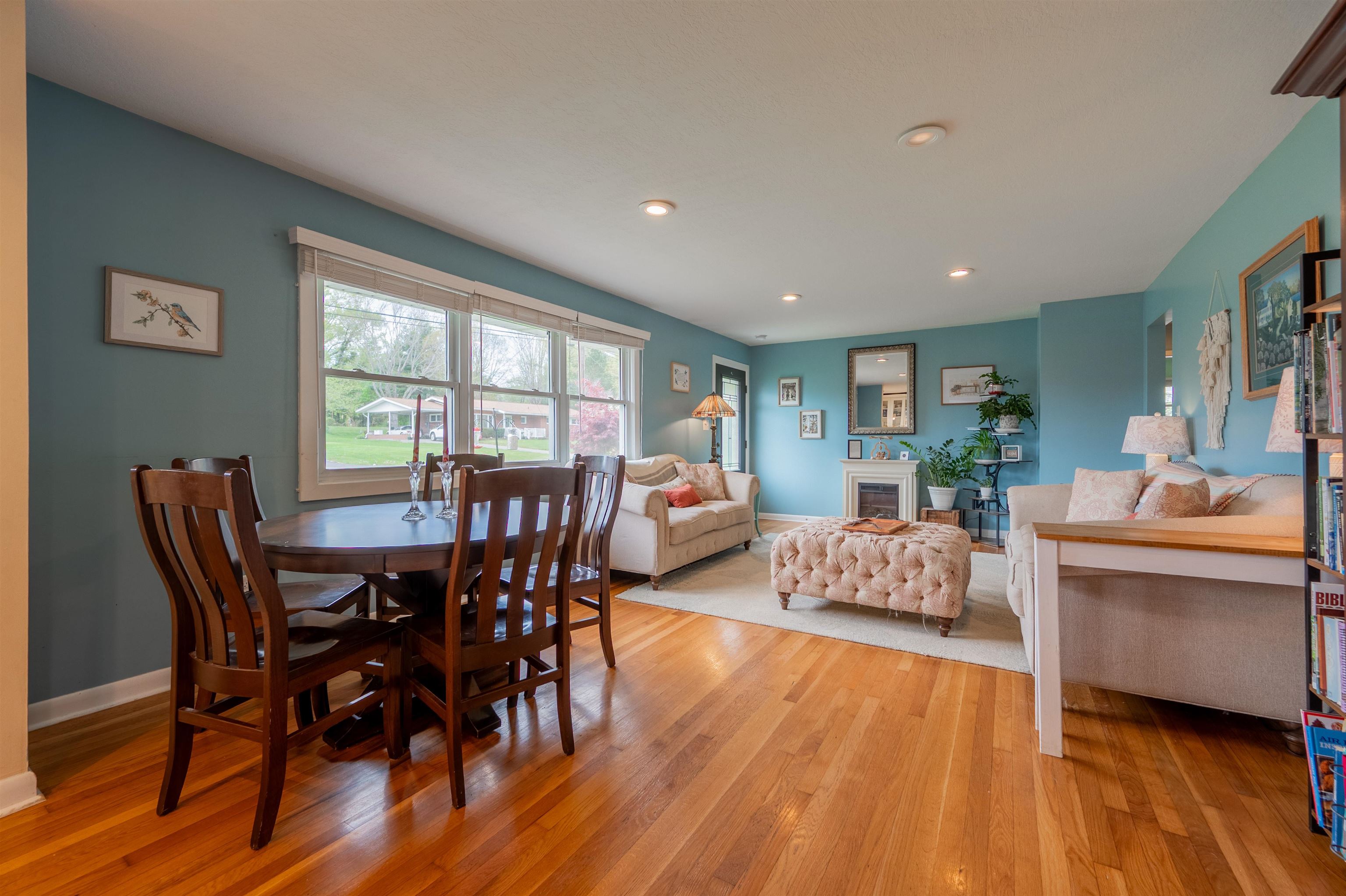 913 Locust Drive Pearisburg VA 24134