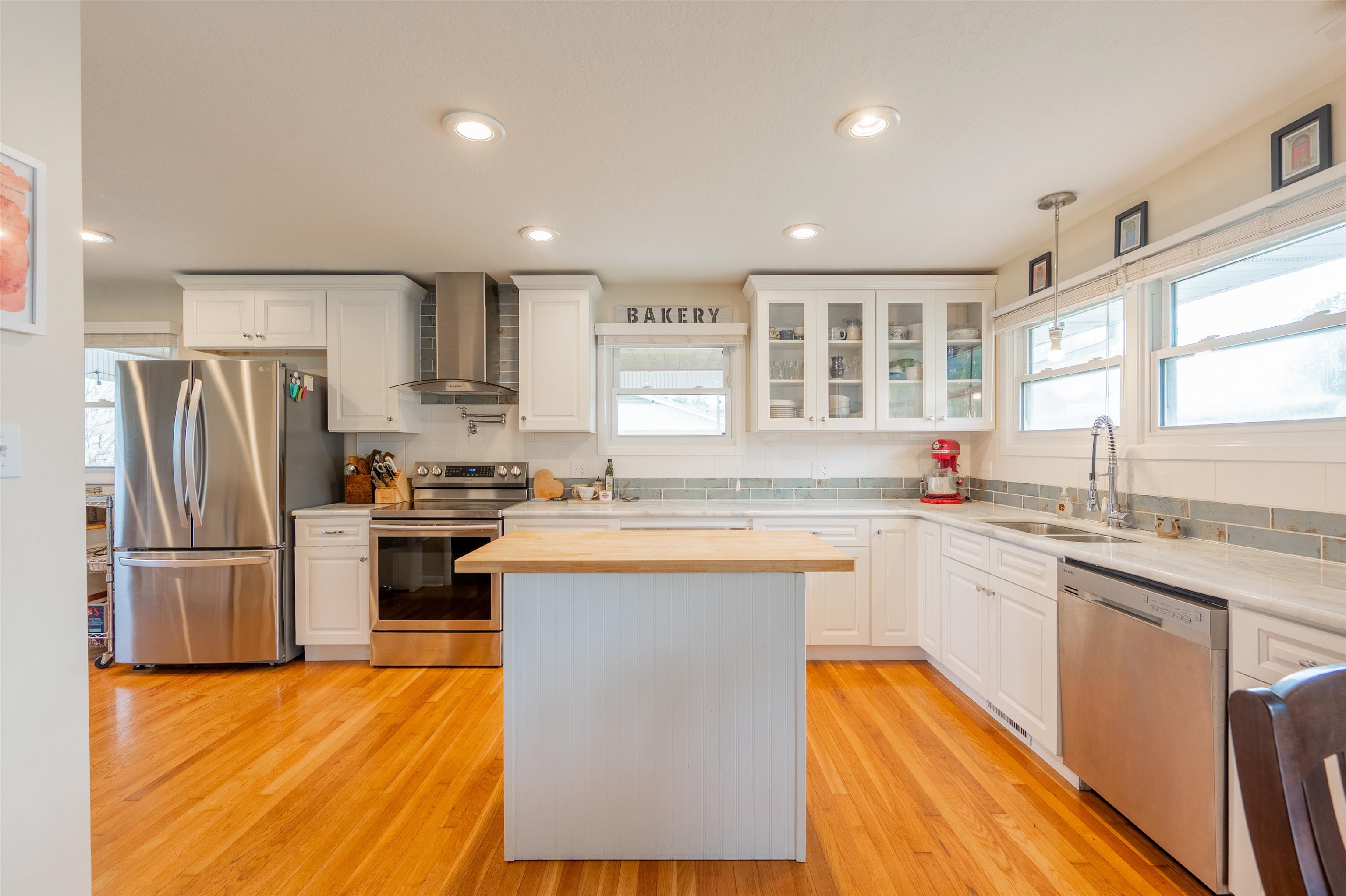 913 Locust Drive Pearisburg VA 24134