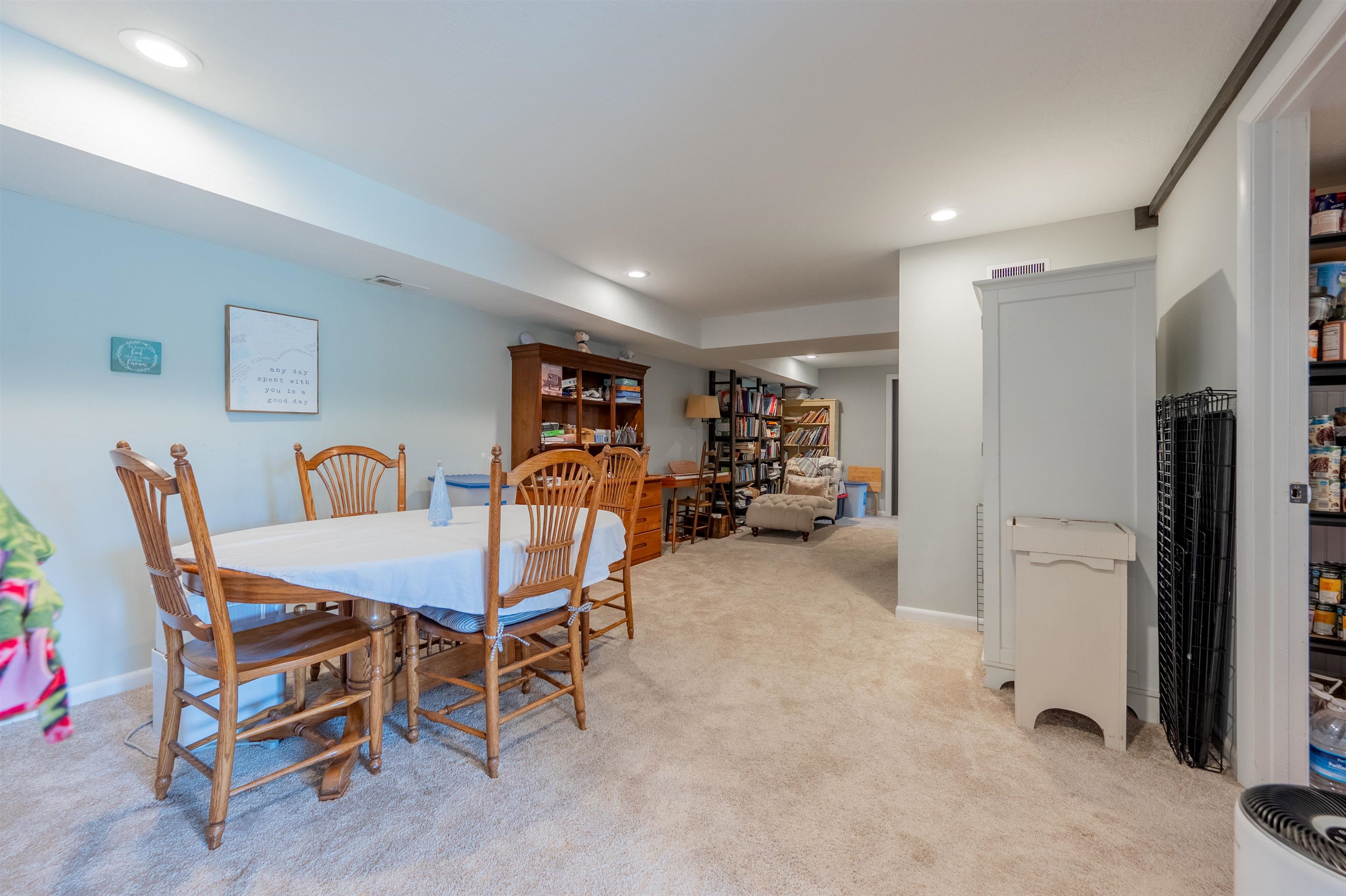 913 Locust Drive Pearisburg VA 24134