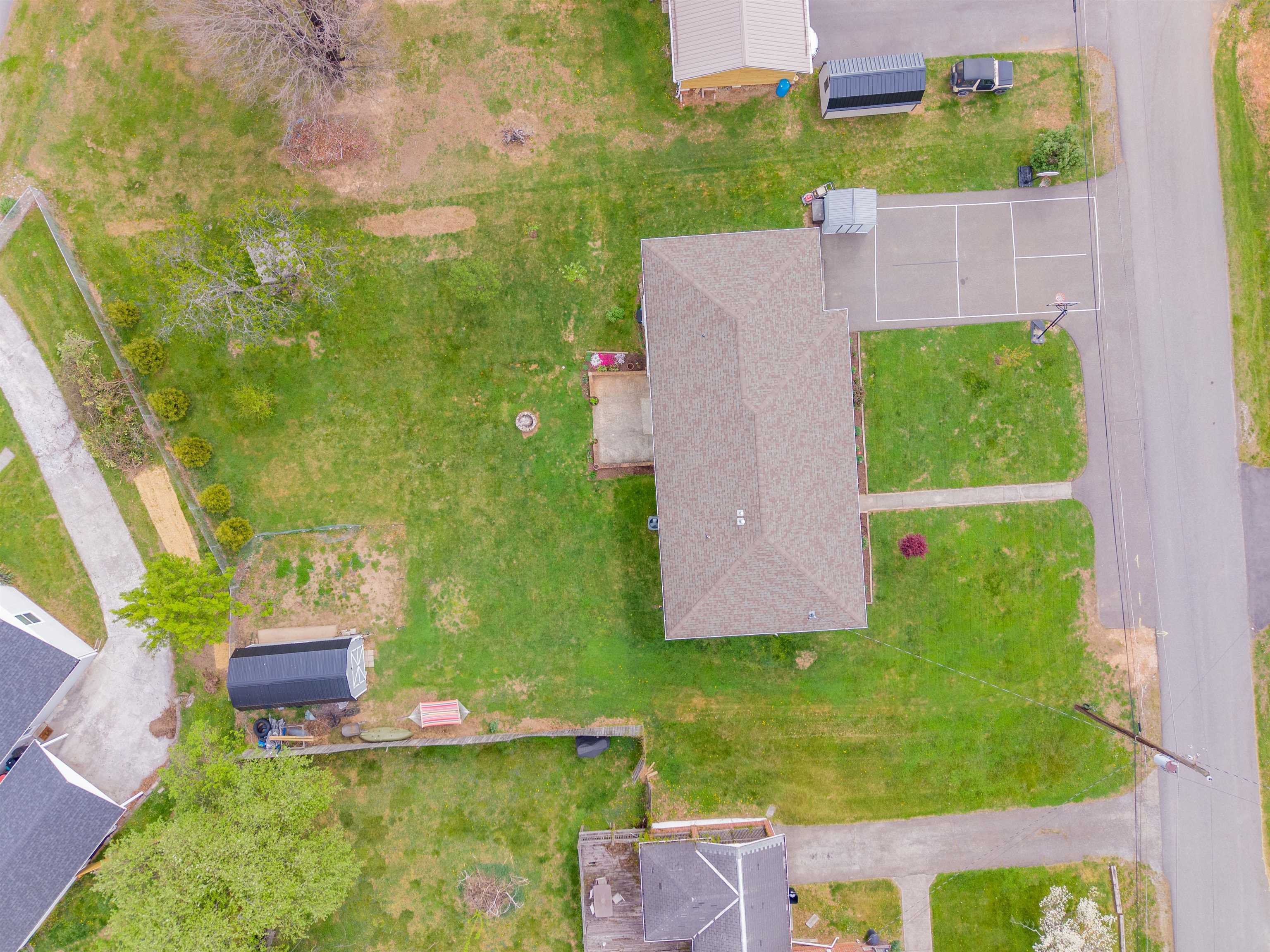 913 Locust Drive Pearisburg VA 24134
