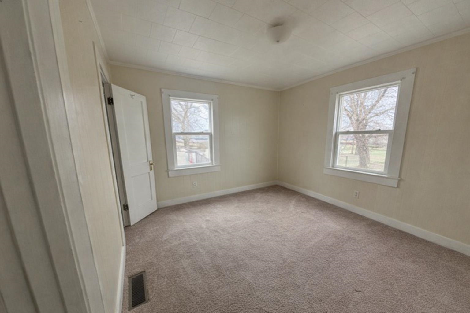 1501 3rd Street Radford VA 24141