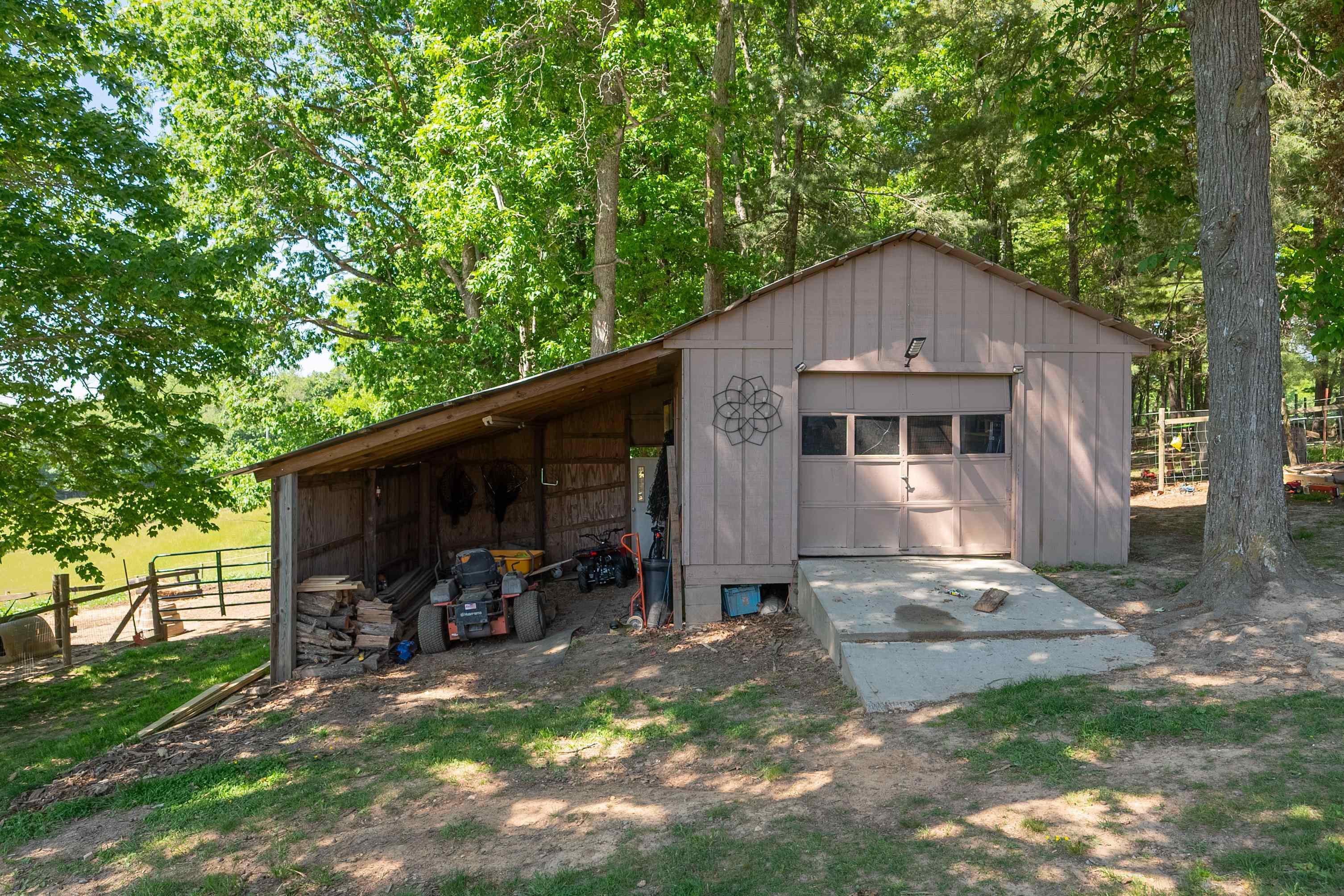 1865 Oak Grove Road Woodlawn VA 24381