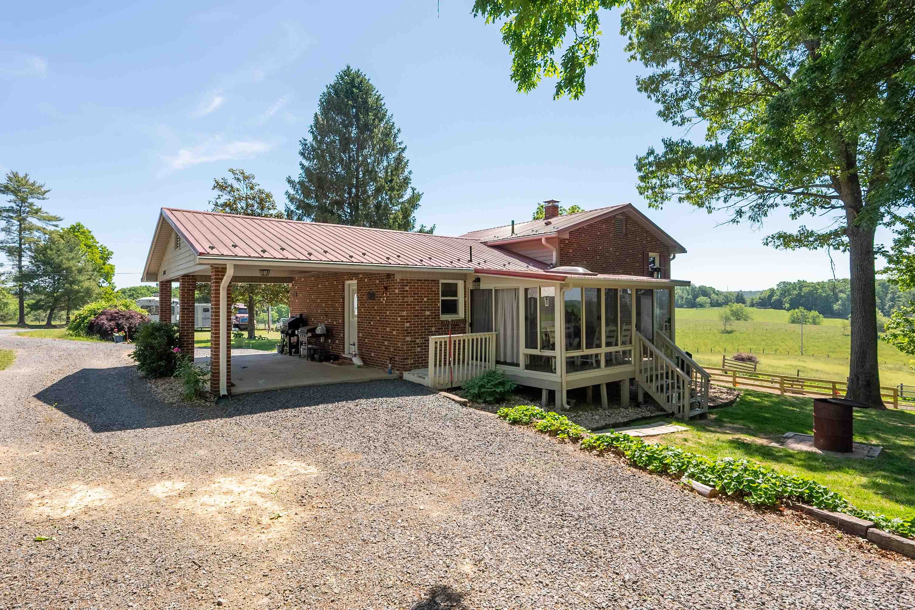 1865 Oak Grove Road Woodlawn VA 24381