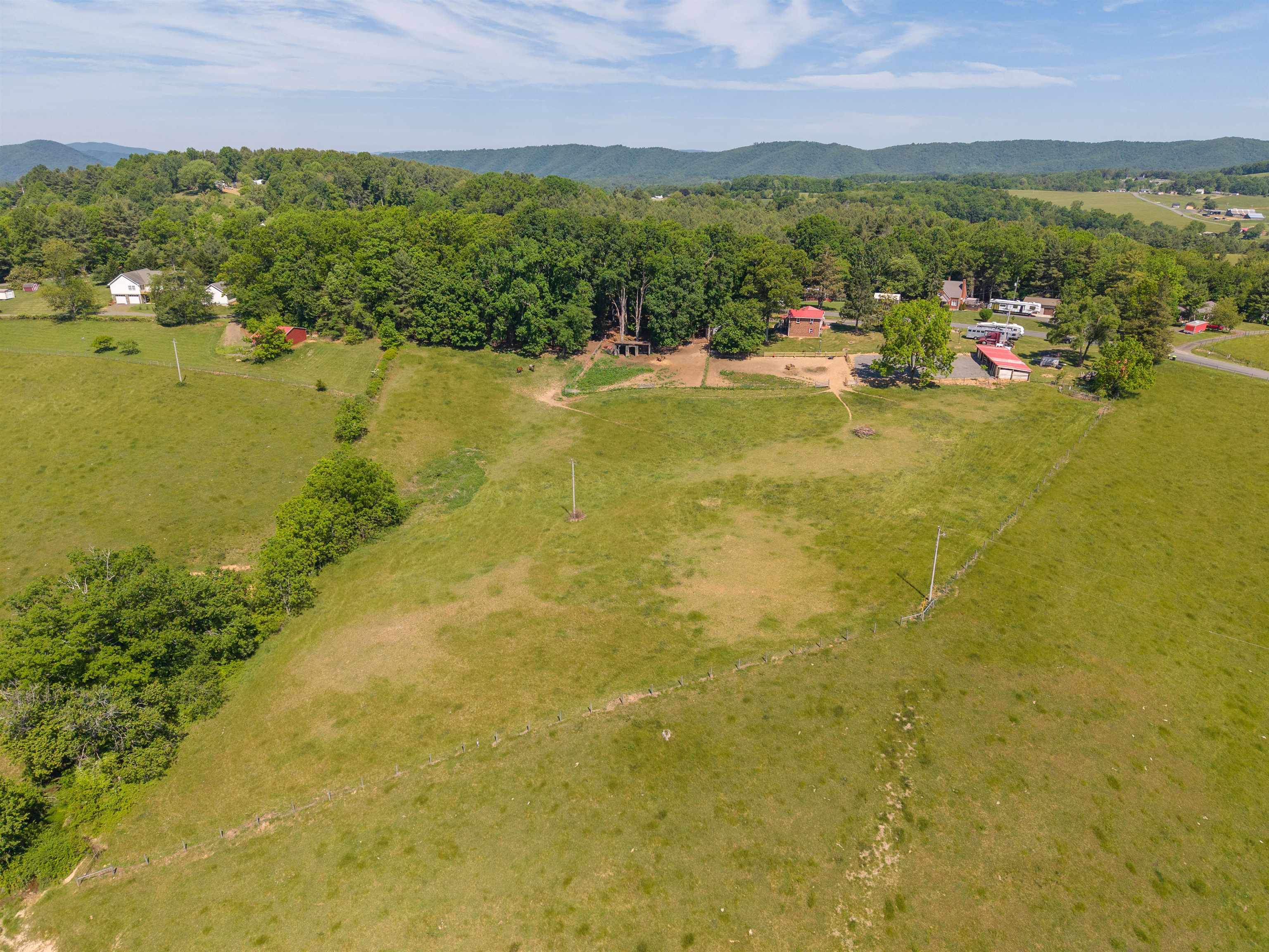 1865 Oak Grove Road Woodlawn VA 24381