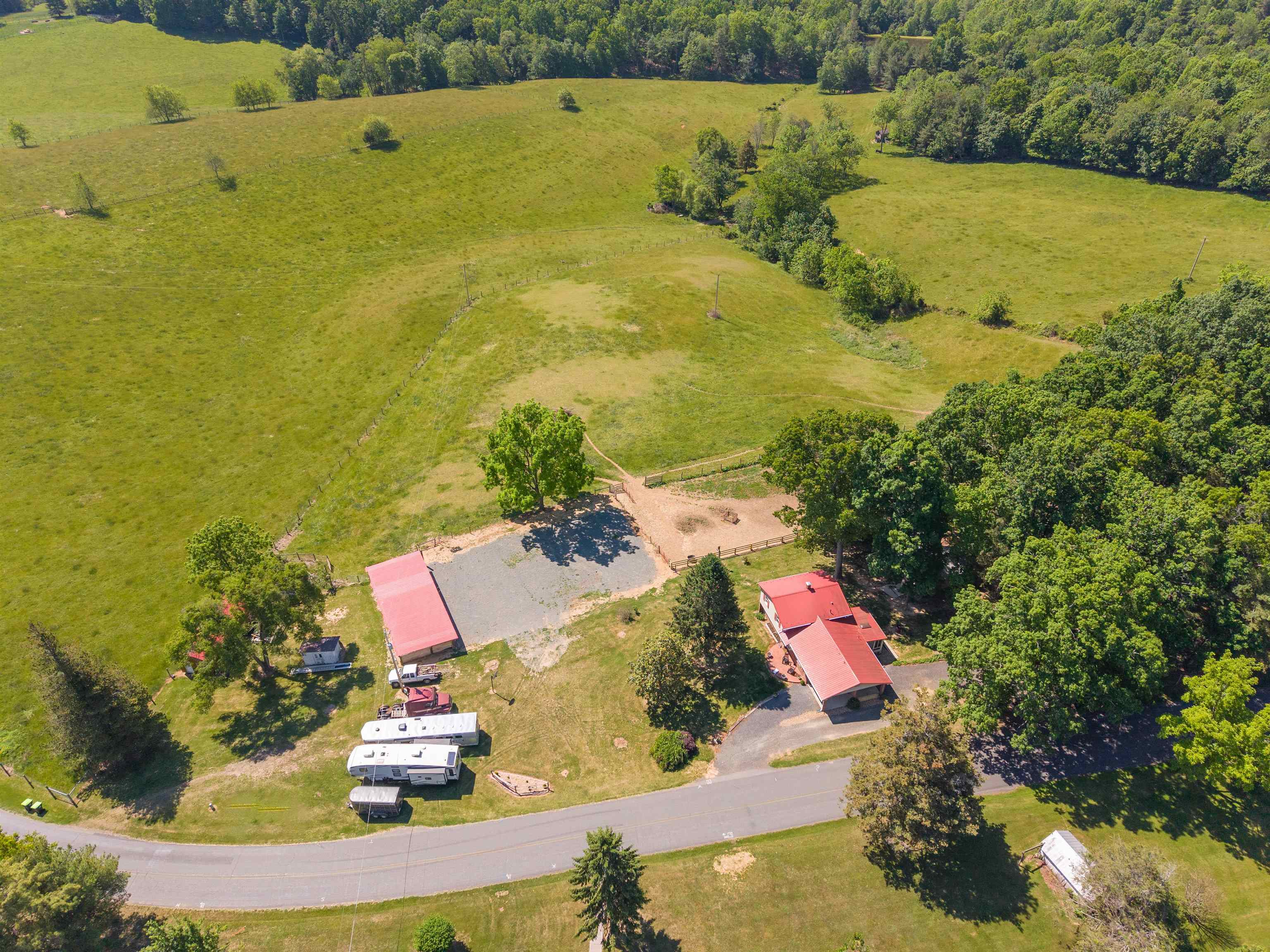 1865 Oak Grove Road Woodlawn VA 24381