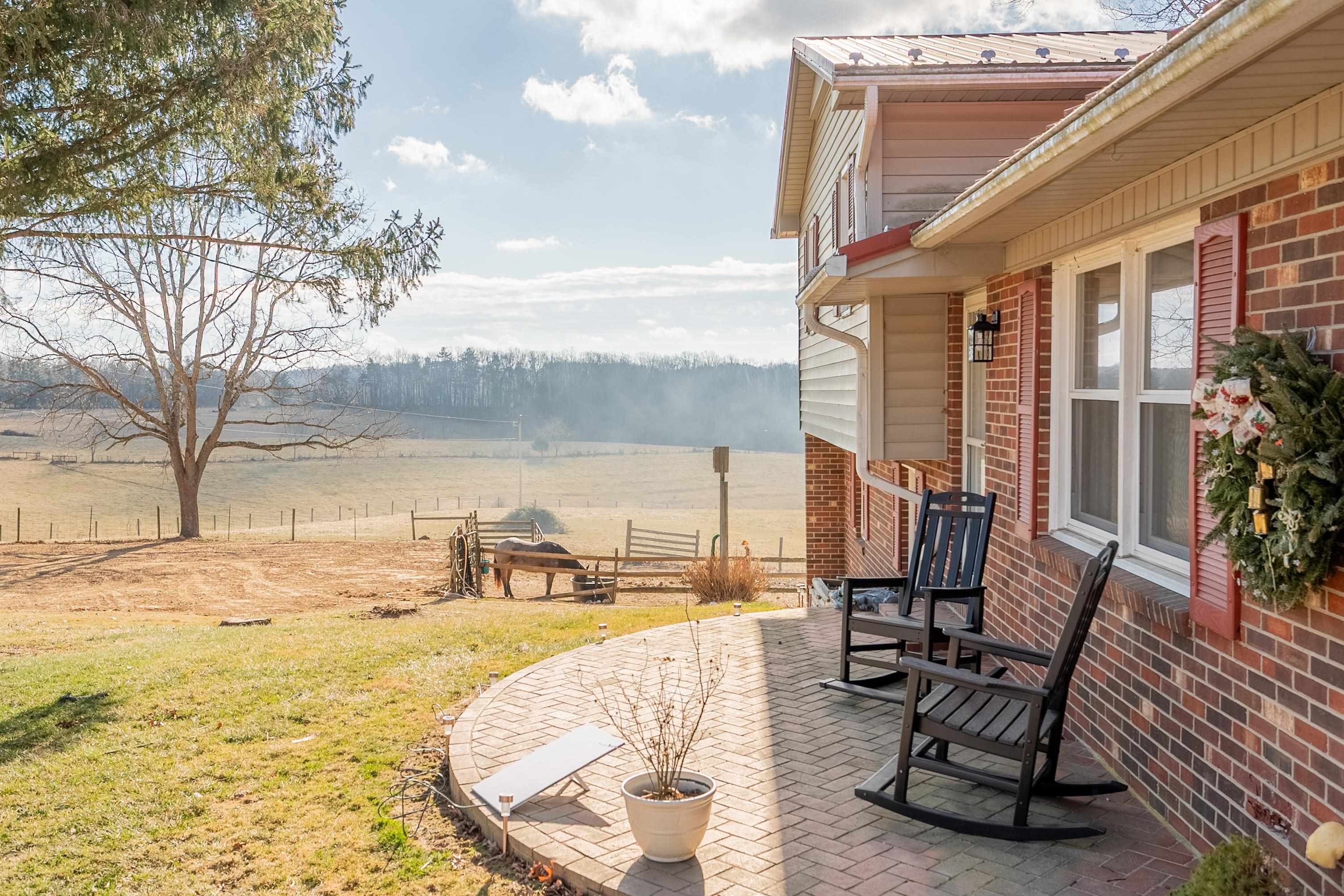 1865 Oak Grove Road Woodlawn VA 24381