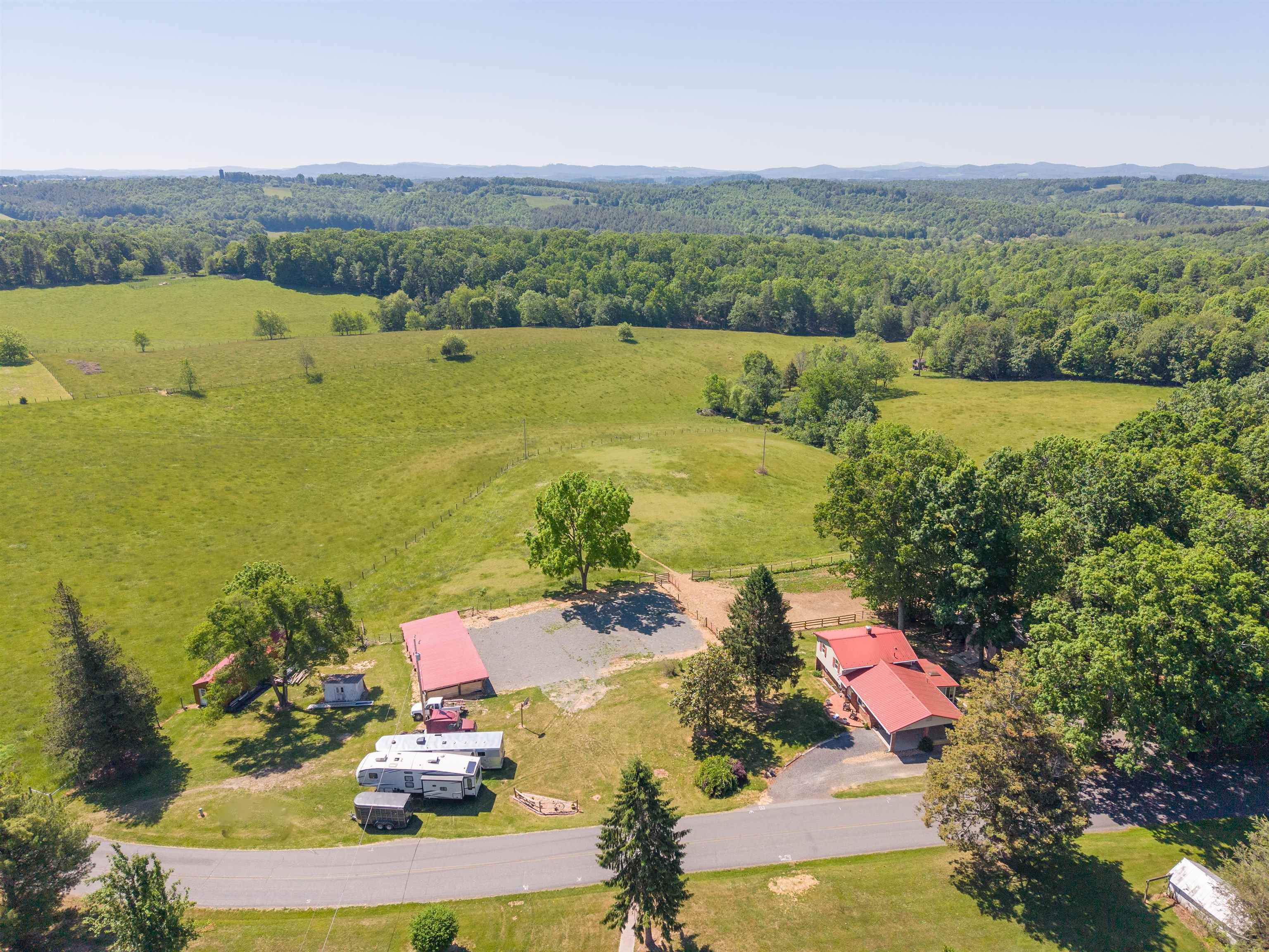 1865 Oak Grove Road Woodlawn VA 24381