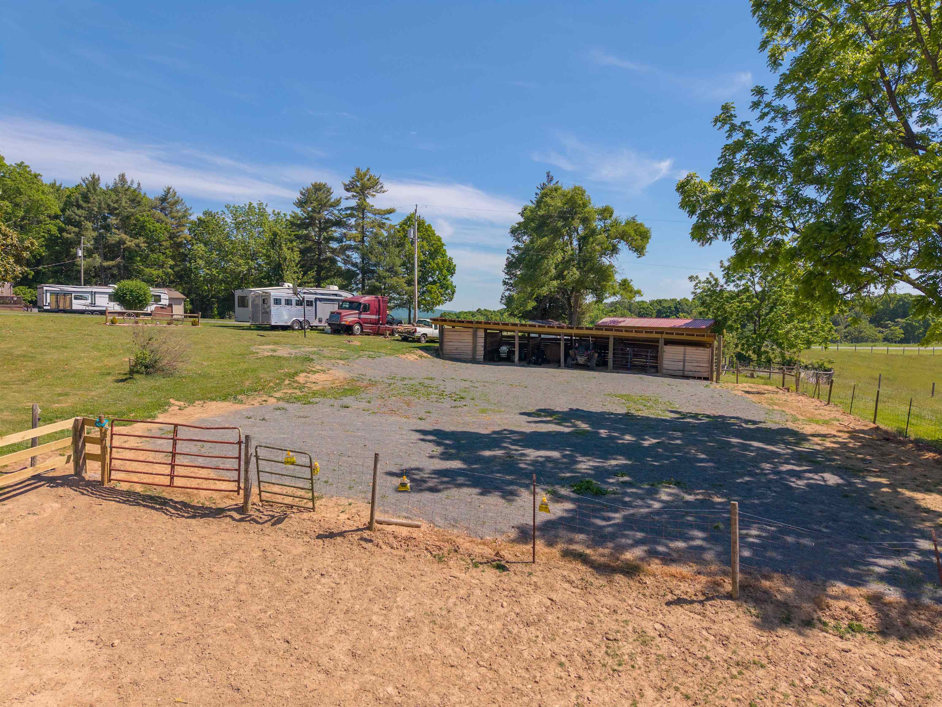 1865 Oak Grove Road Woodlawn VA 24381
