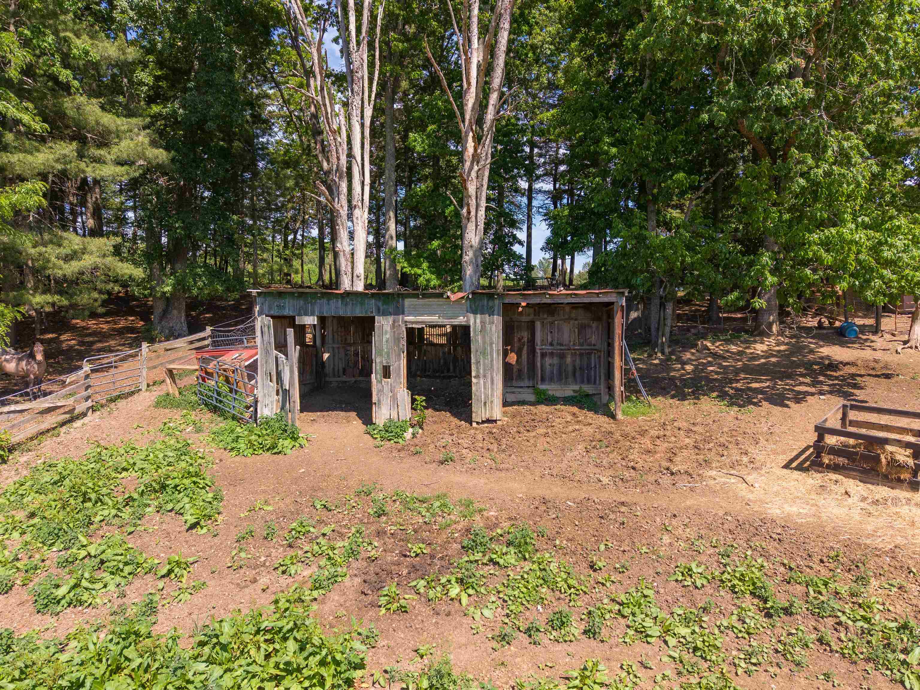 1865 Oak Grove Road Woodlawn VA 24381