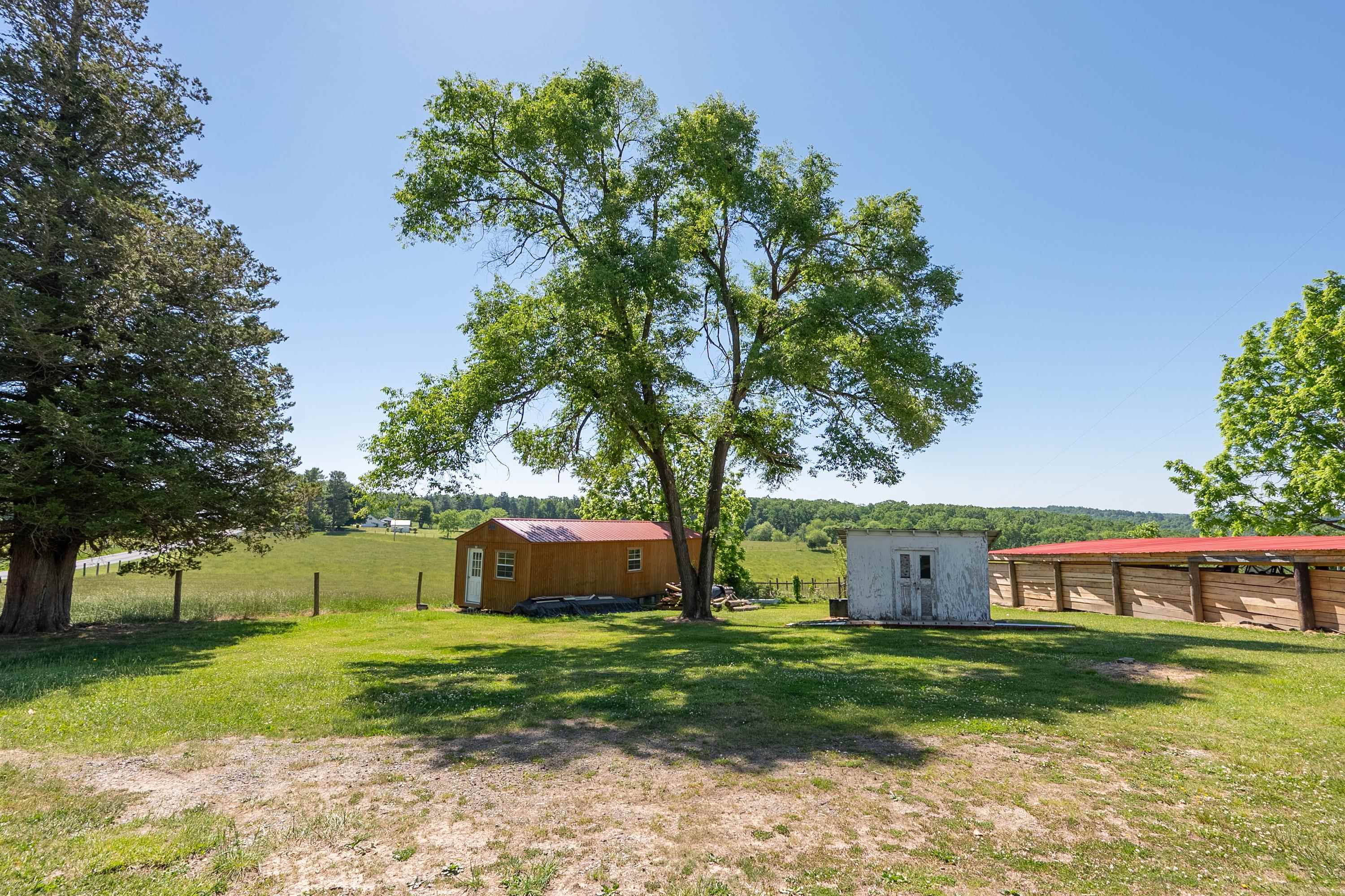 1865 Oak Grove Road Woodlawn VA 24381