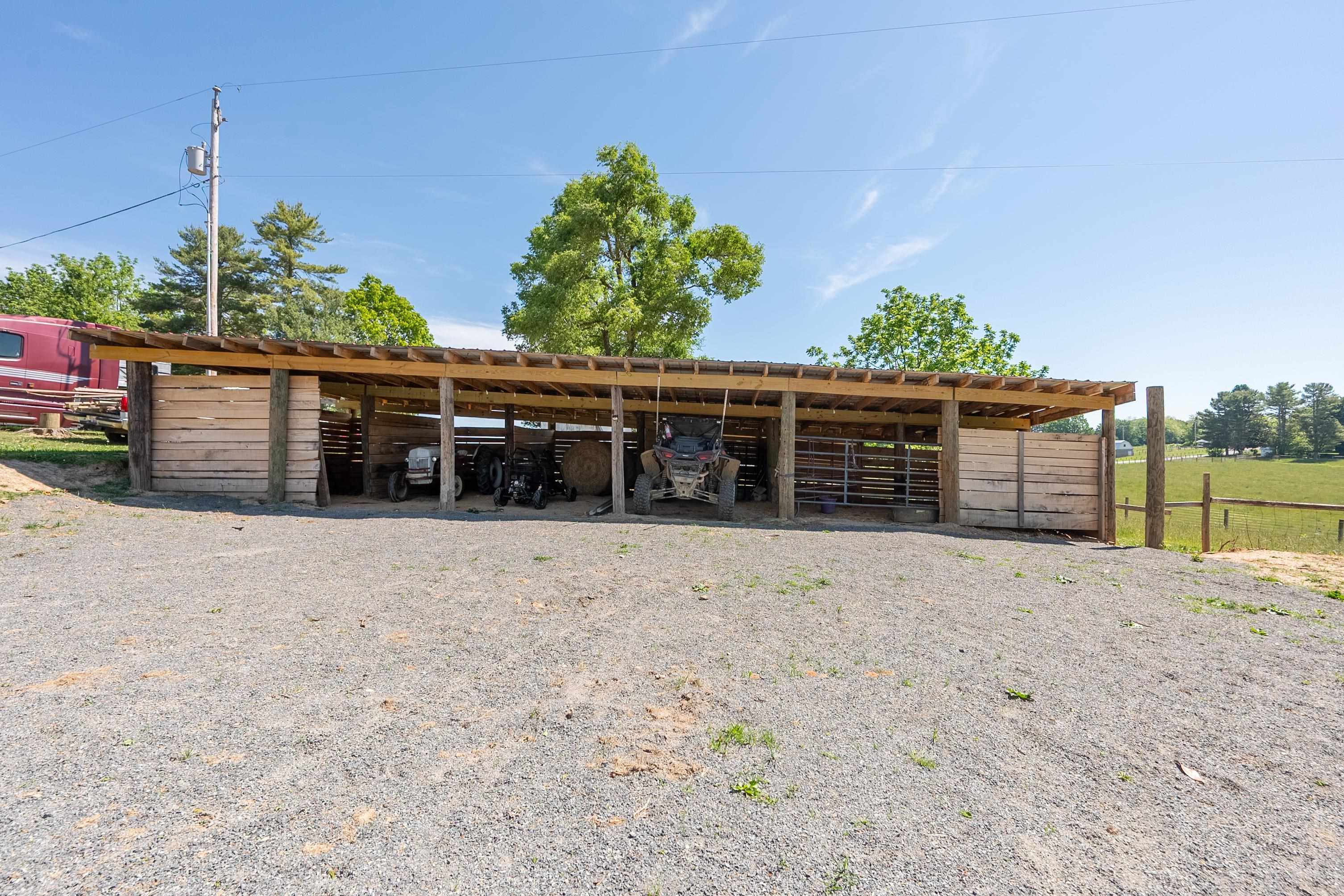 1865 Oak Grove Road Woodlawn VA 24381