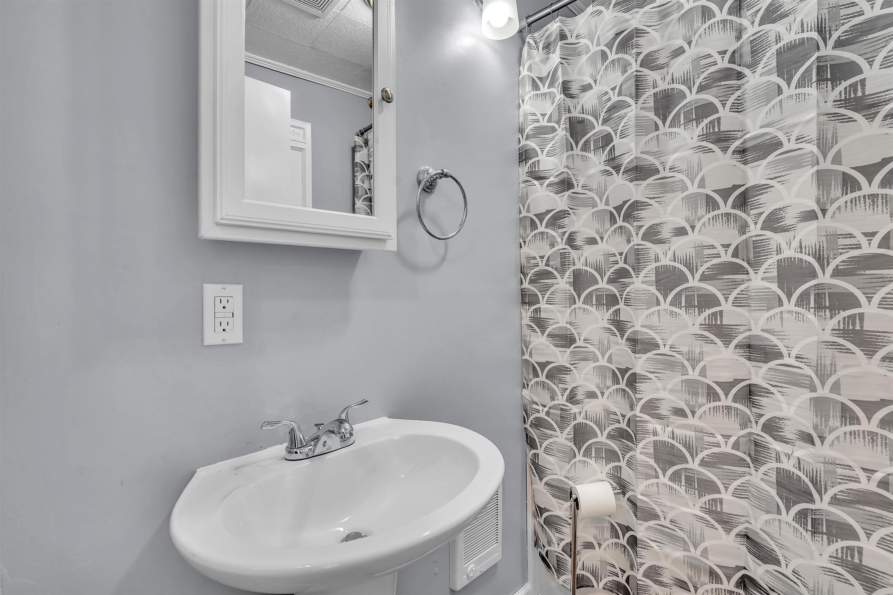 410 Draper Avenue Pulaski VA 24301