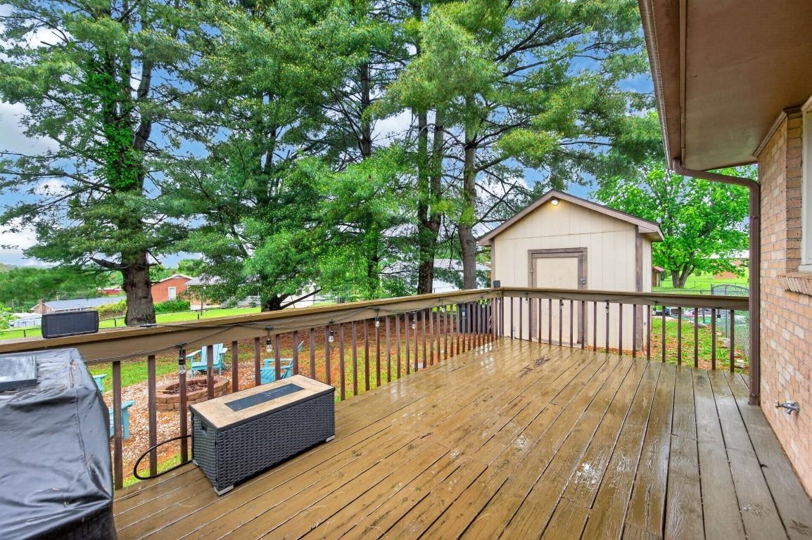 6063 Hillcrest Place Dublin VA 24084