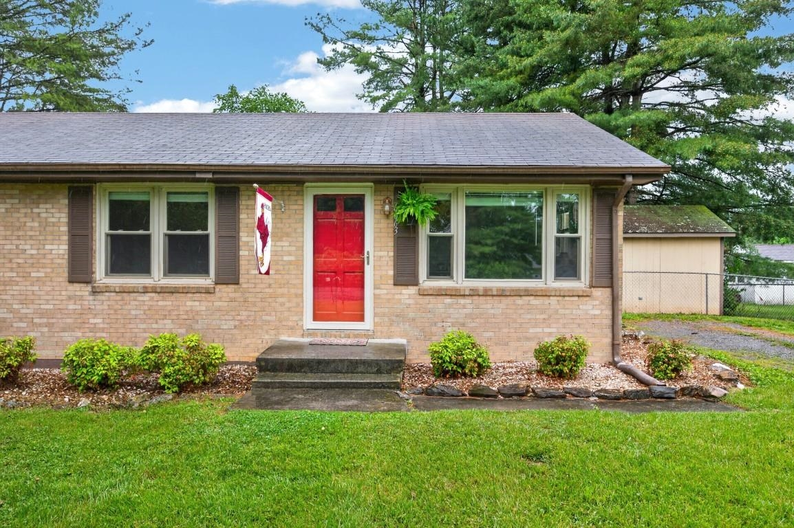 6063 Hillcrest Place Dublin VA 24084