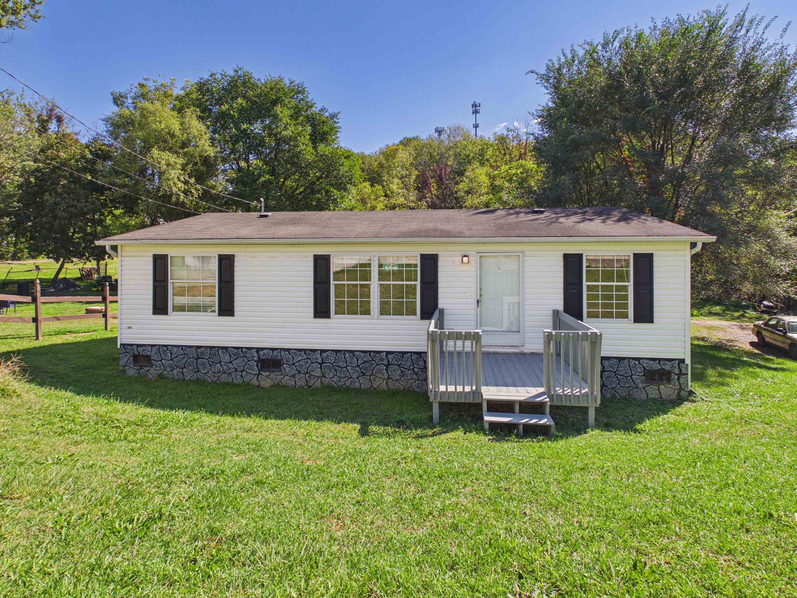 604 Newbern Road Pulaski VA 24301