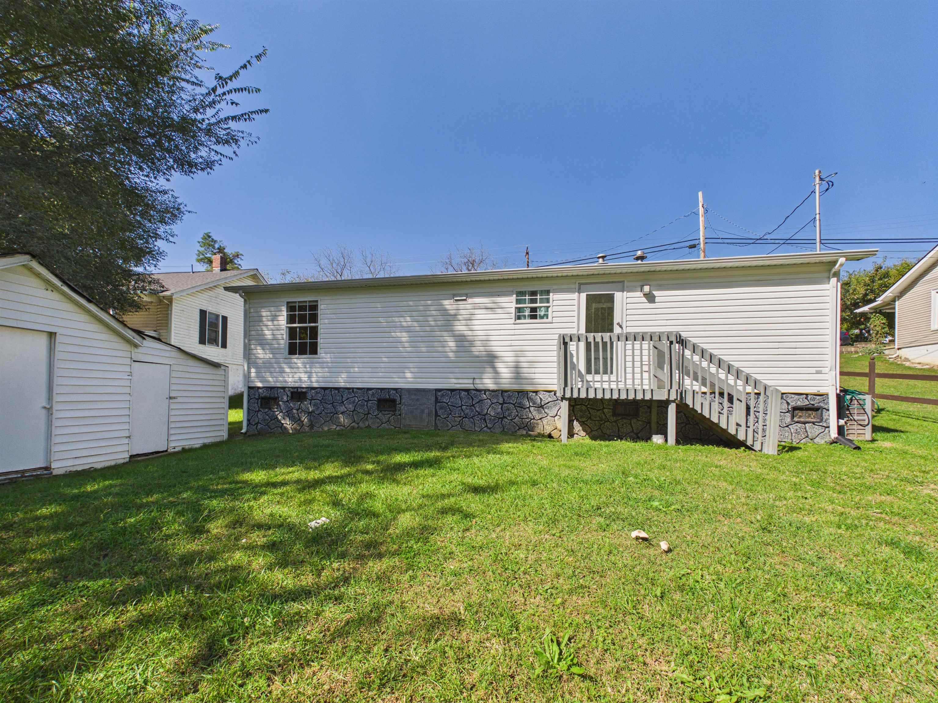 604 Newbern Road Pulaski VA 24301