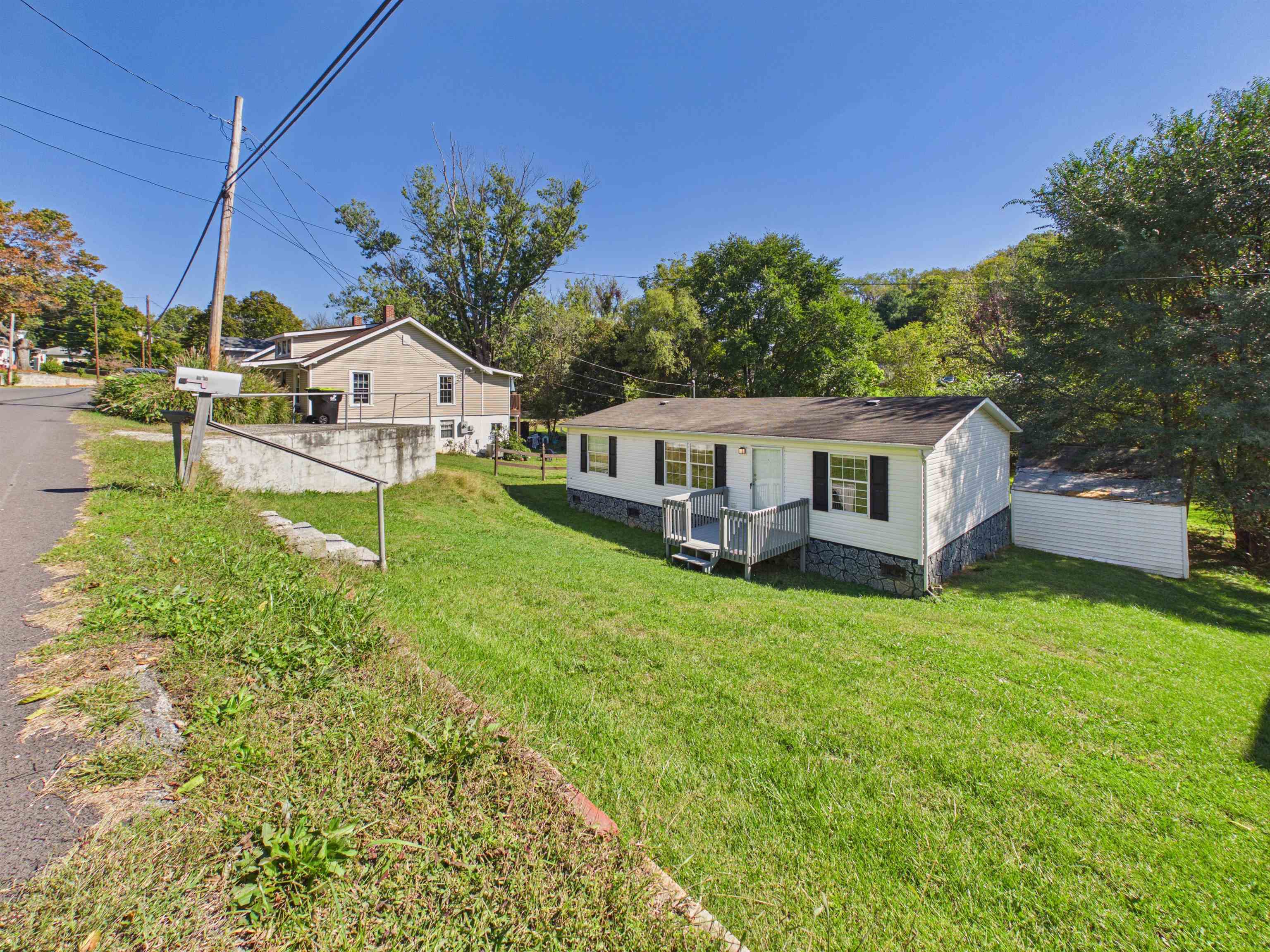 604 Newbern Road Pulaski VA 24301
