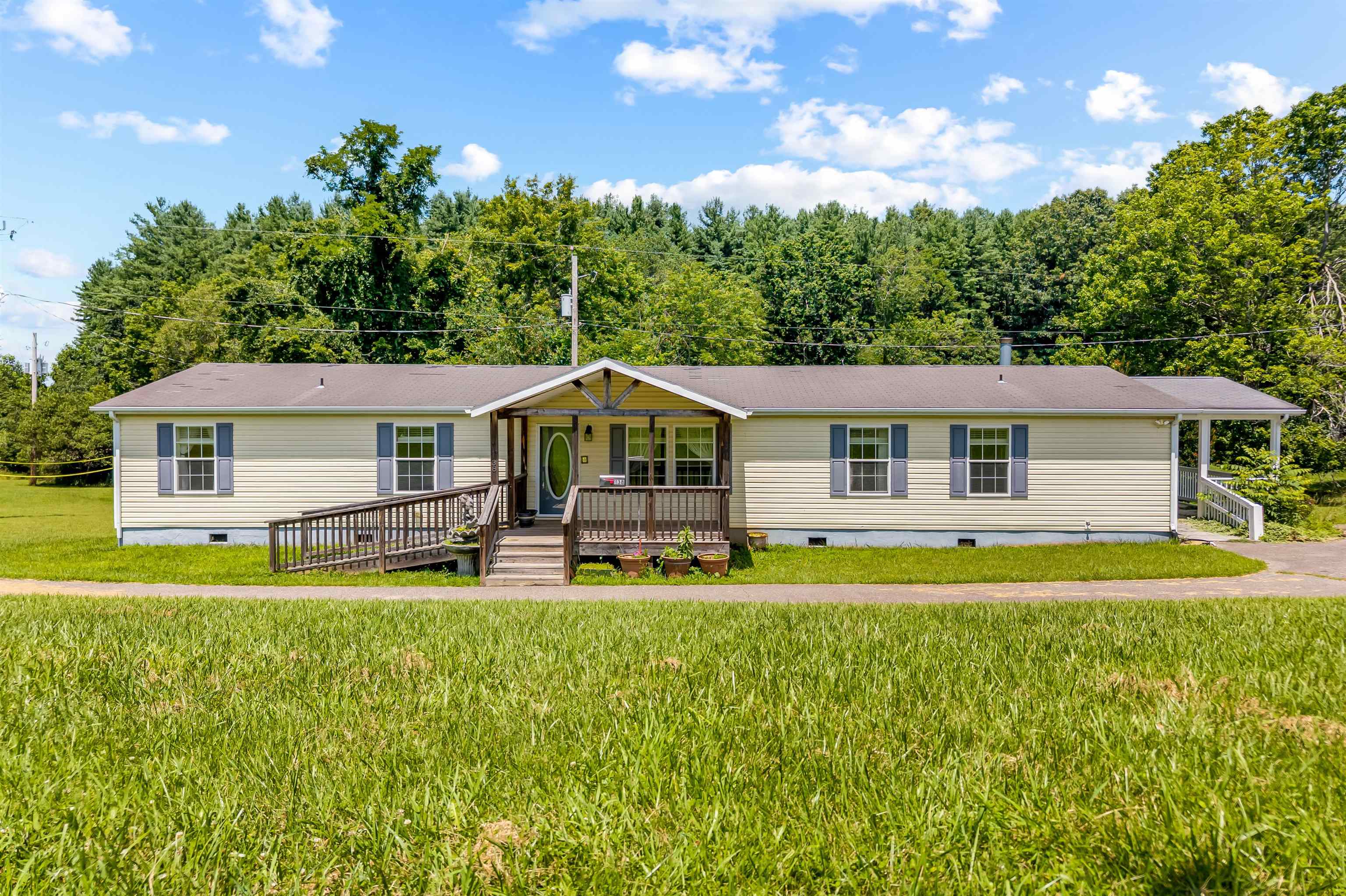 1138 Barberry Road SE Floyd VA 24091