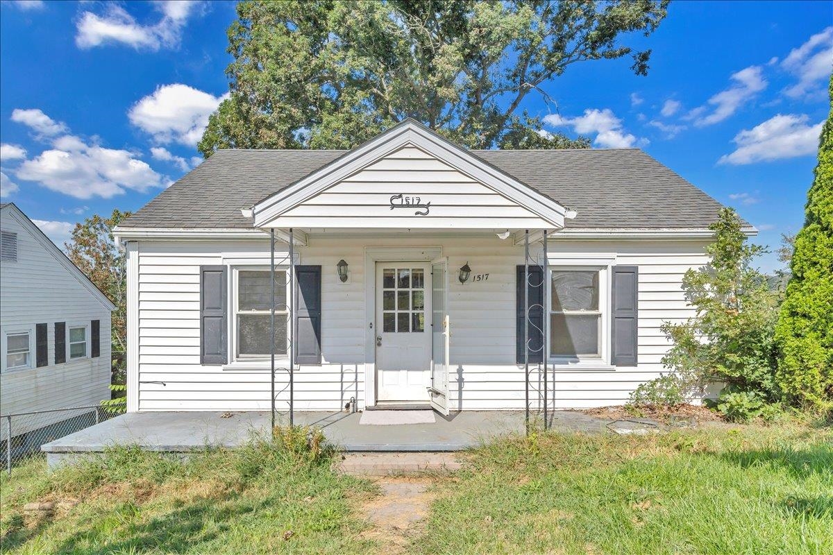 1517 5th Street Radford VA 24141