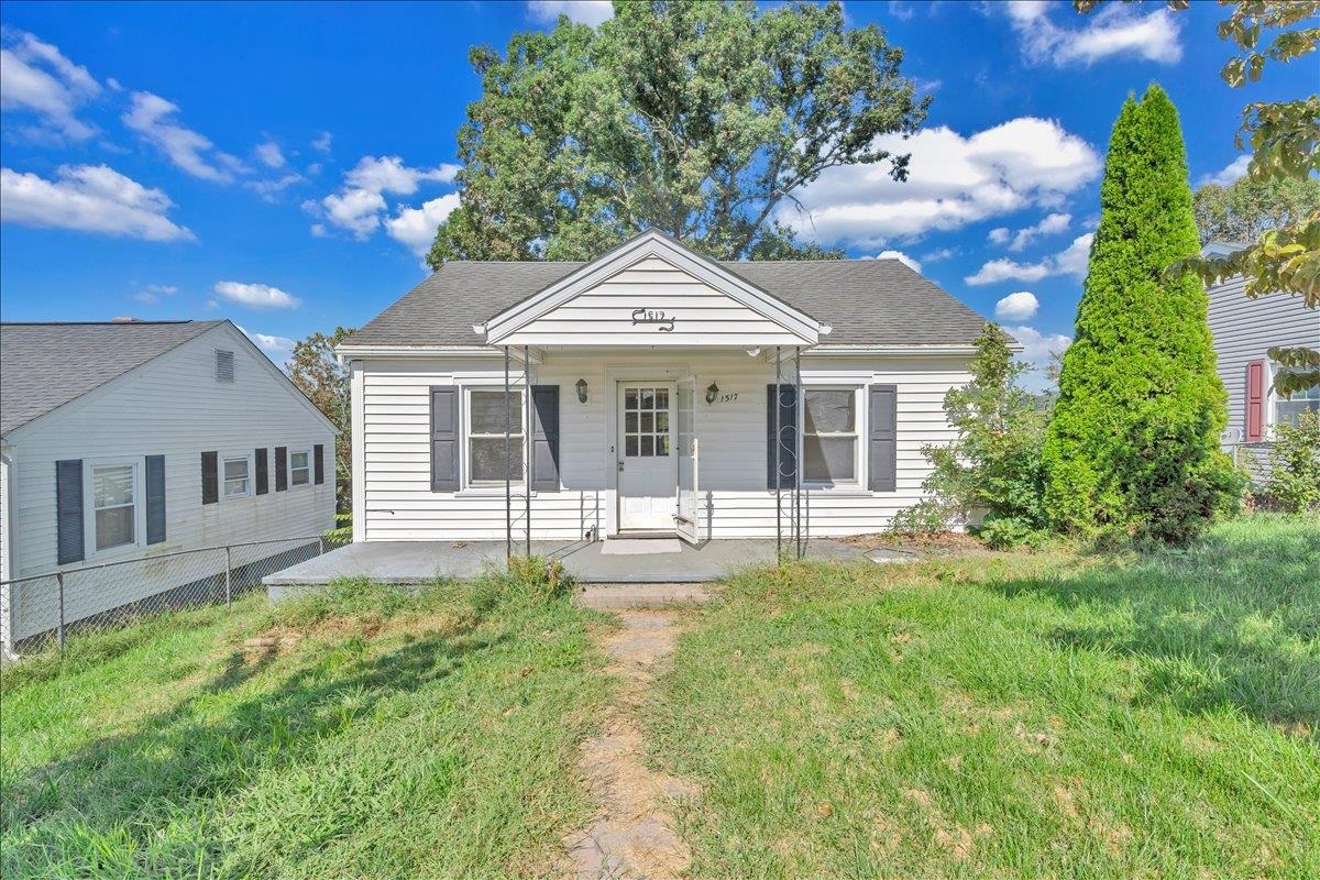 1517 5th Street Radford VA 24141