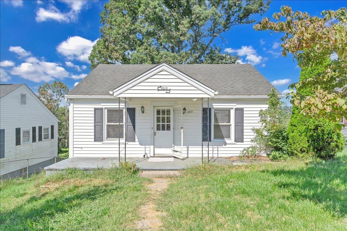 1517 5th Street Radford VA 24141