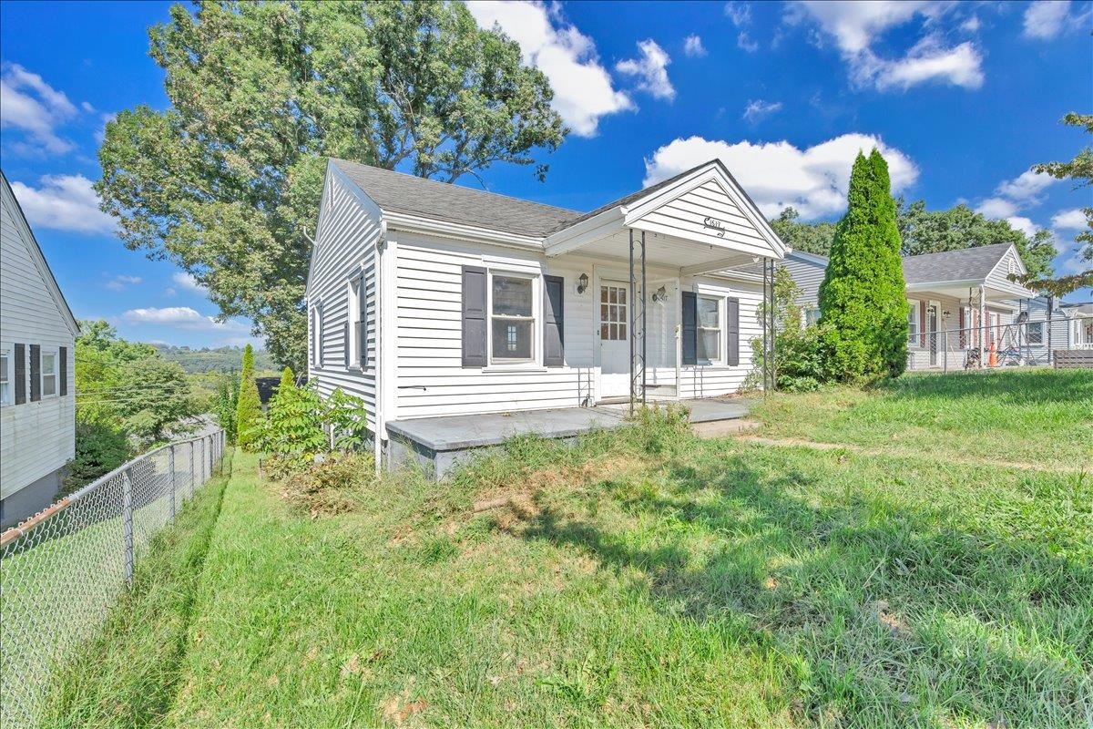 1517 5th Street Radford VA 24141
