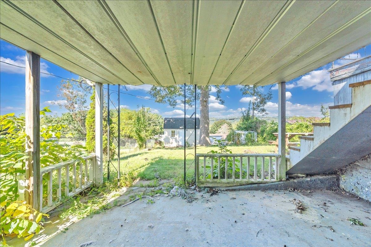 1517 5th Street Radford VA 24141