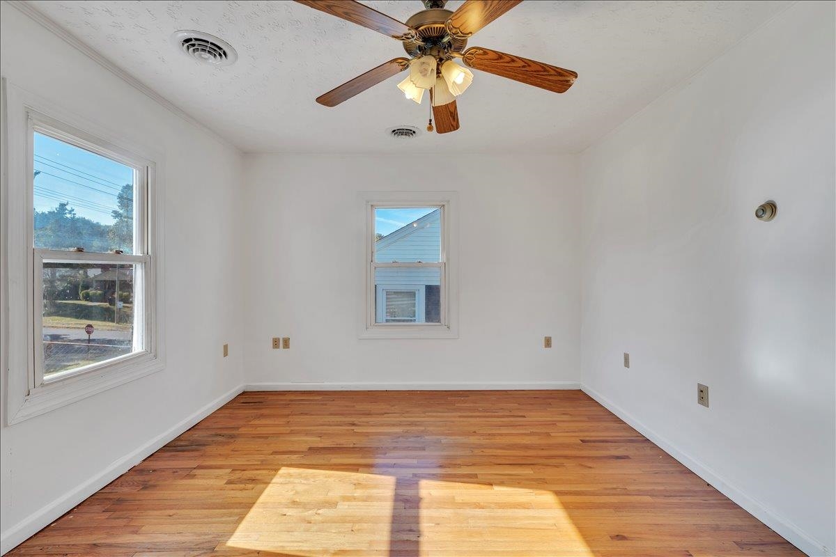 1517 5th Street Radford VA 24141