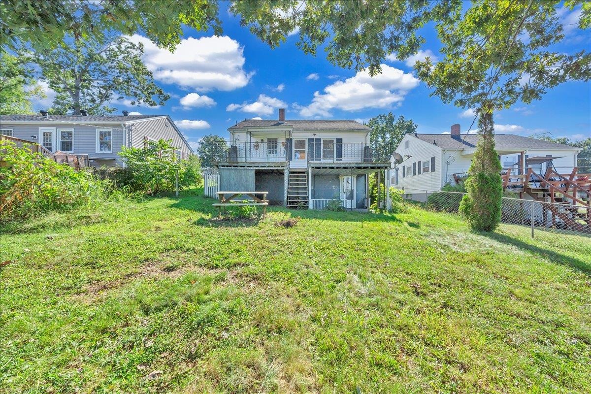 1517 5th Street Radford VA 24141