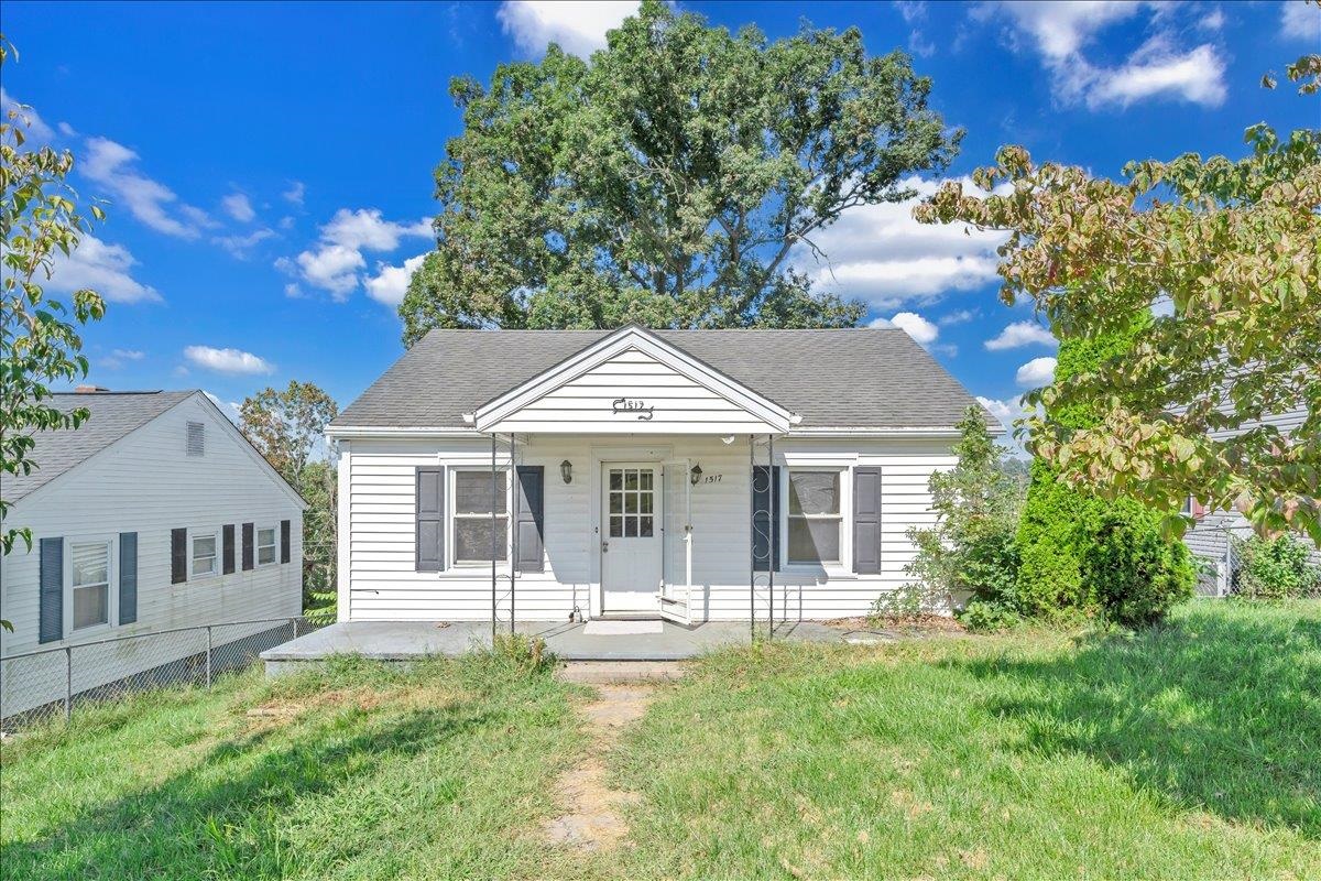 1517 5th Street Radford VA 24141