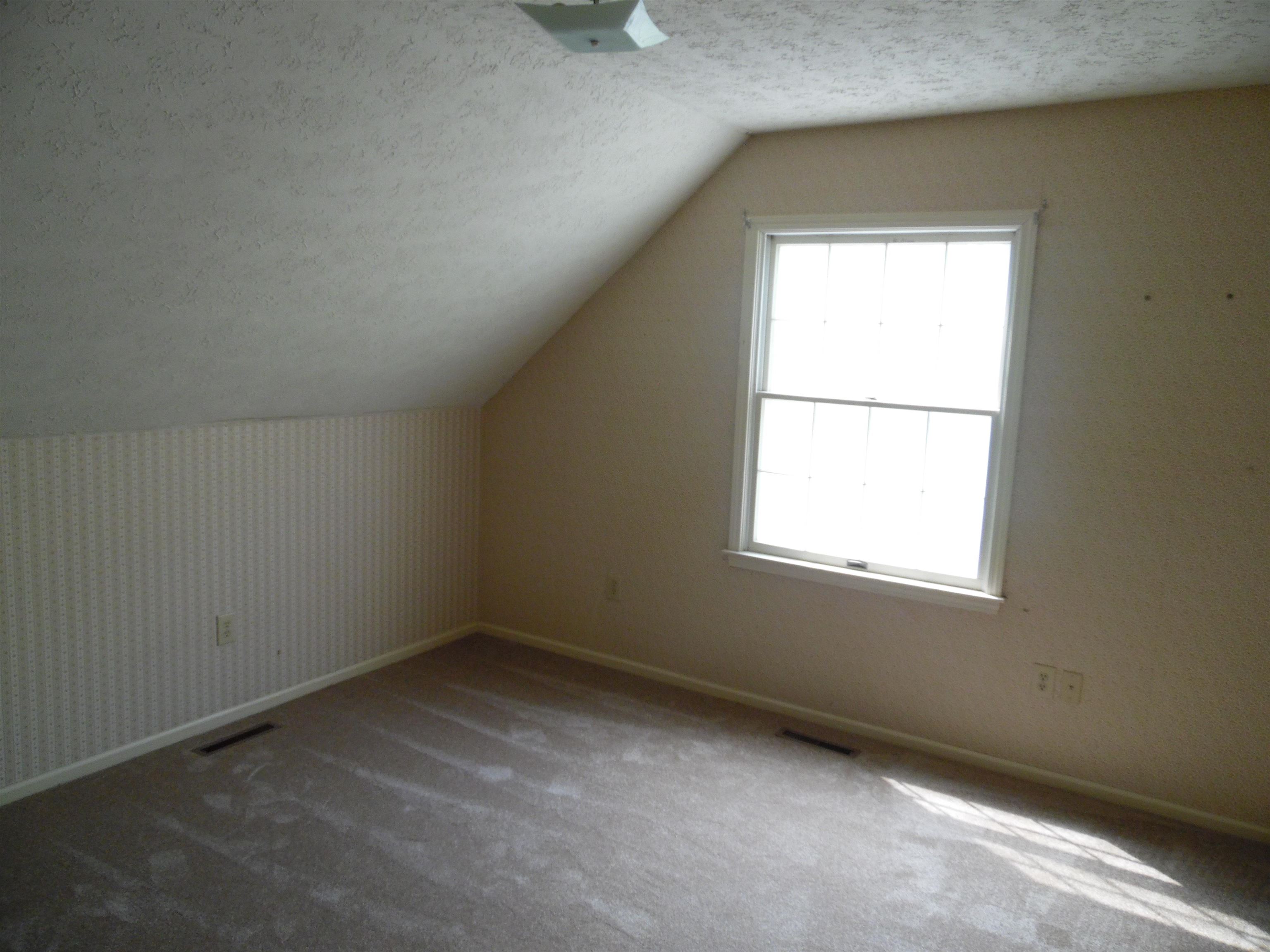 204 Fairway Drive Radford VA 24141