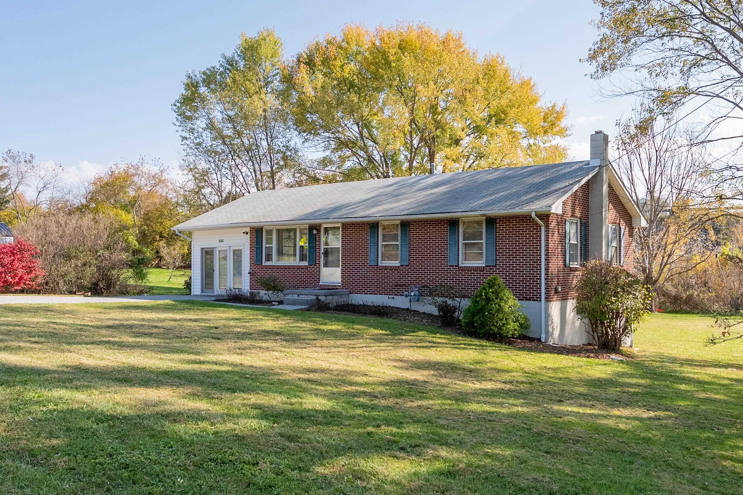 1747 Mud Pike Road Christiansburg VA 24073