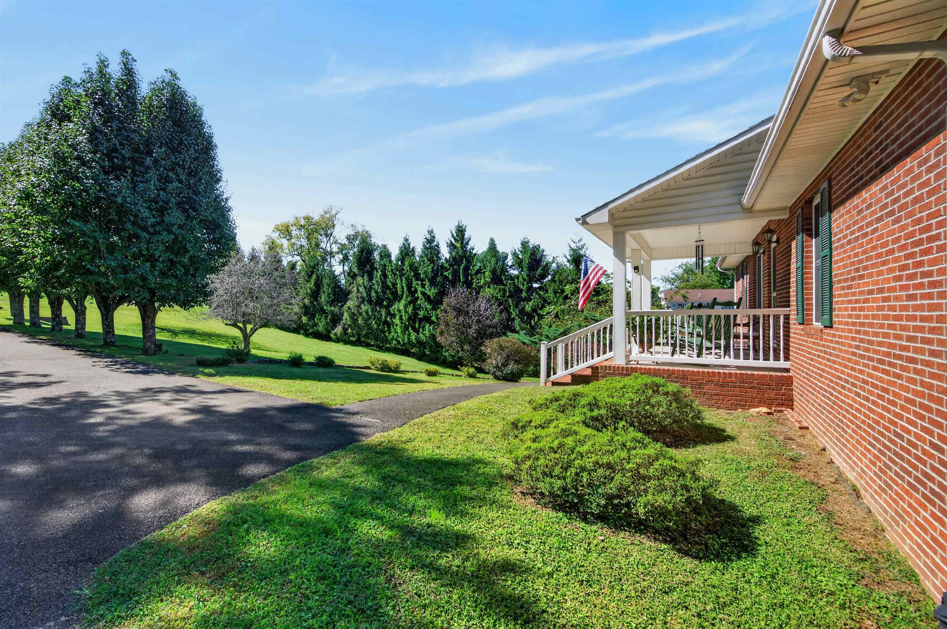 110 Williams Street Galax VA 24333
