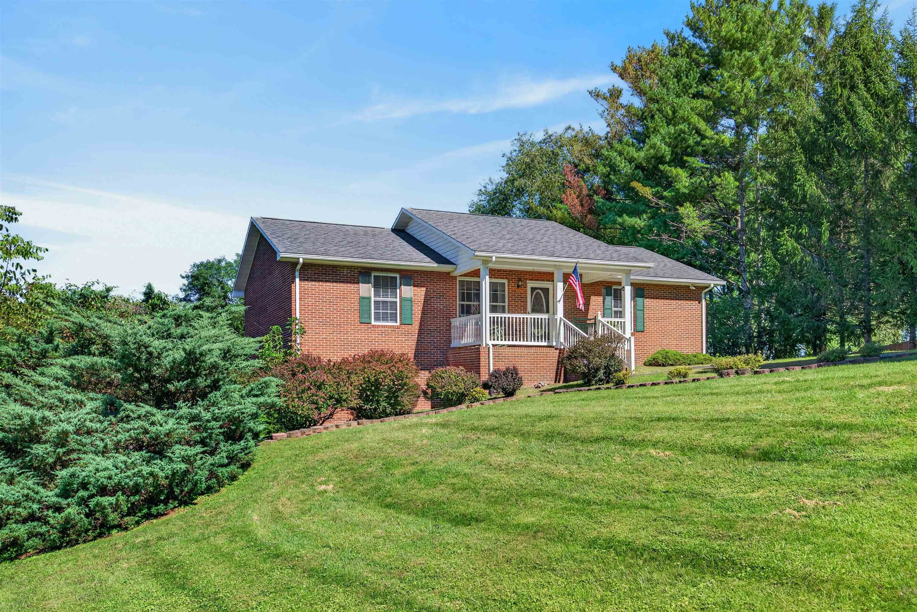110 Williams Street Galax VA 24333