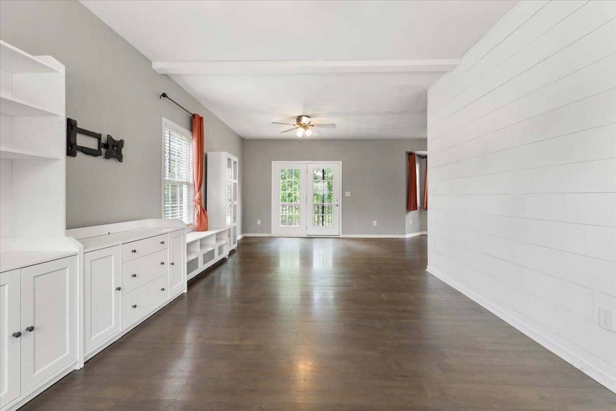954 Brooklyn Avenue Christiansburg VA 24073