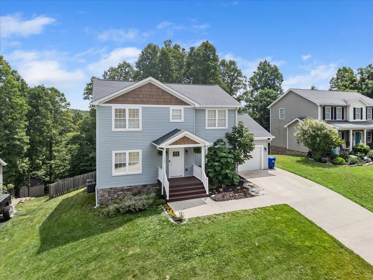 954 Brooklyn Avenue Christiansburg VA 24073