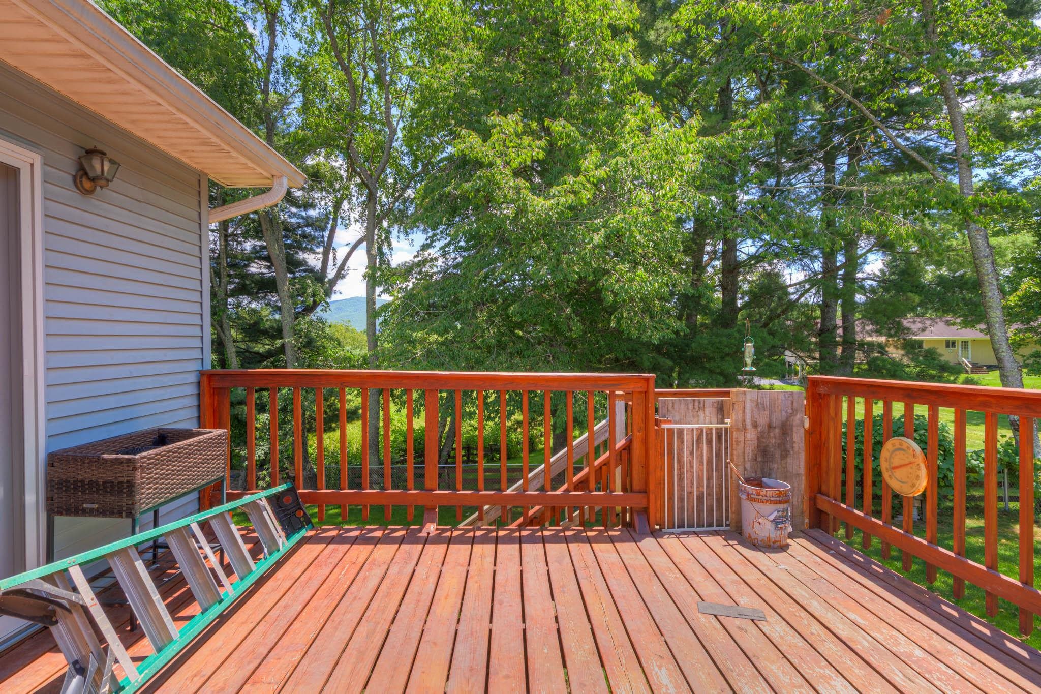 485 Lakeview Drive Wytheville VA 24382