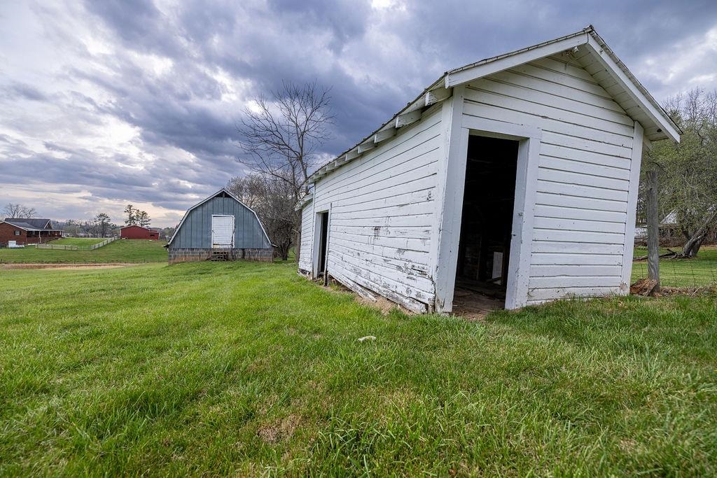 163 Pine City Road Galax VA 24333