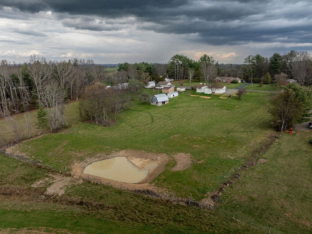 163 Pine City Road Galax VA 24333