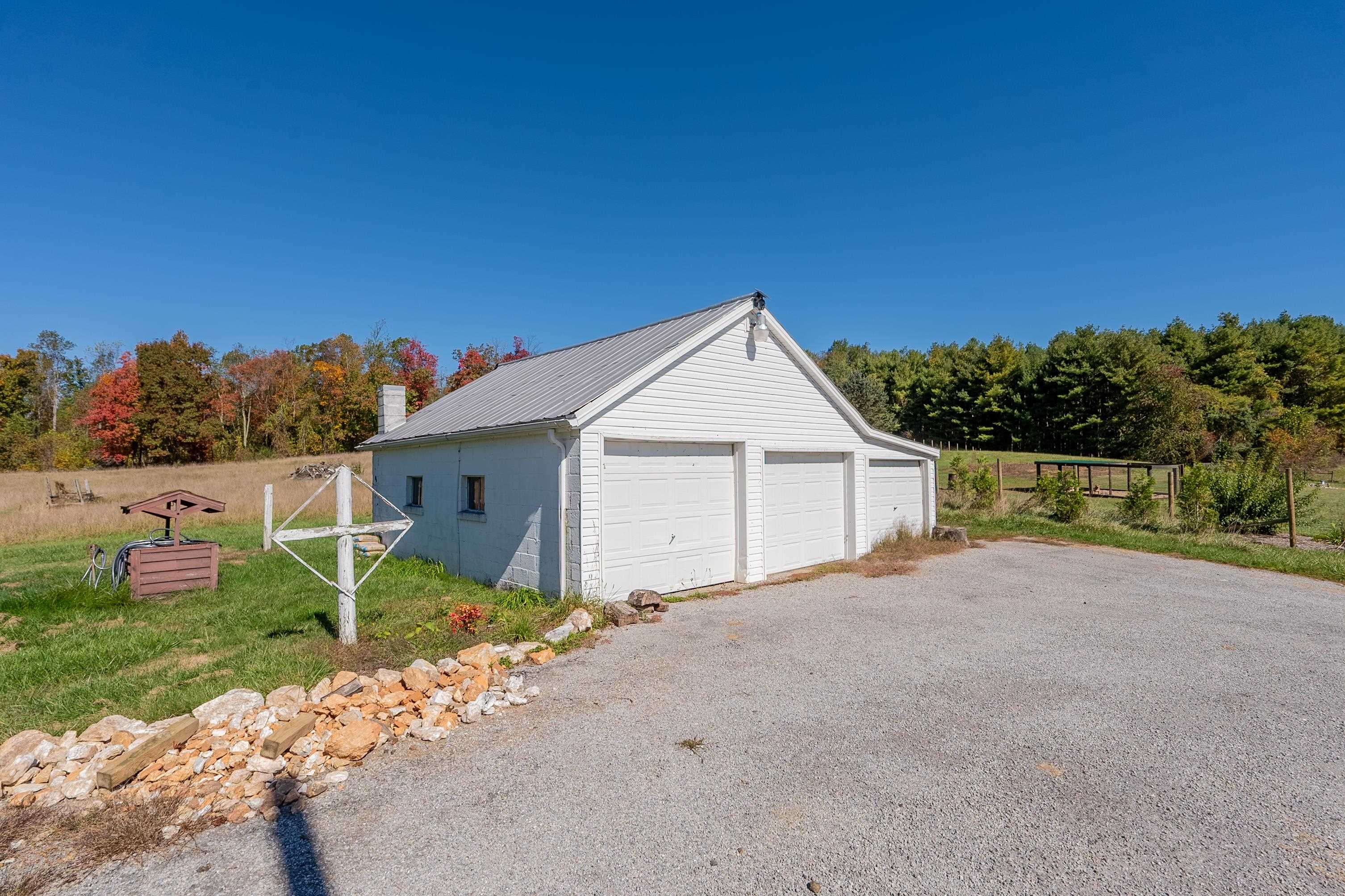 5531 Franklin Pike SE Floyd VA 24091