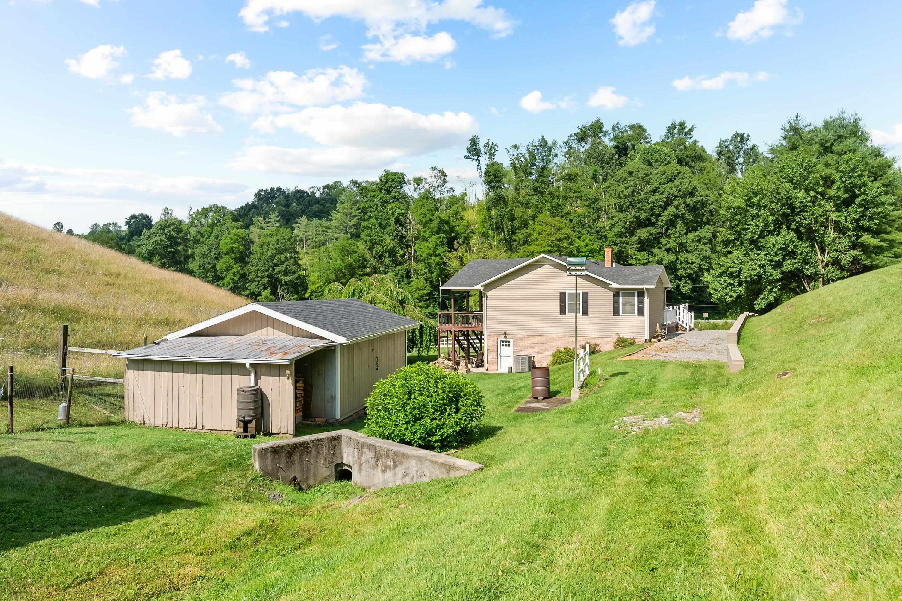 5896 Grayson Turnpike Crockett VA 24323