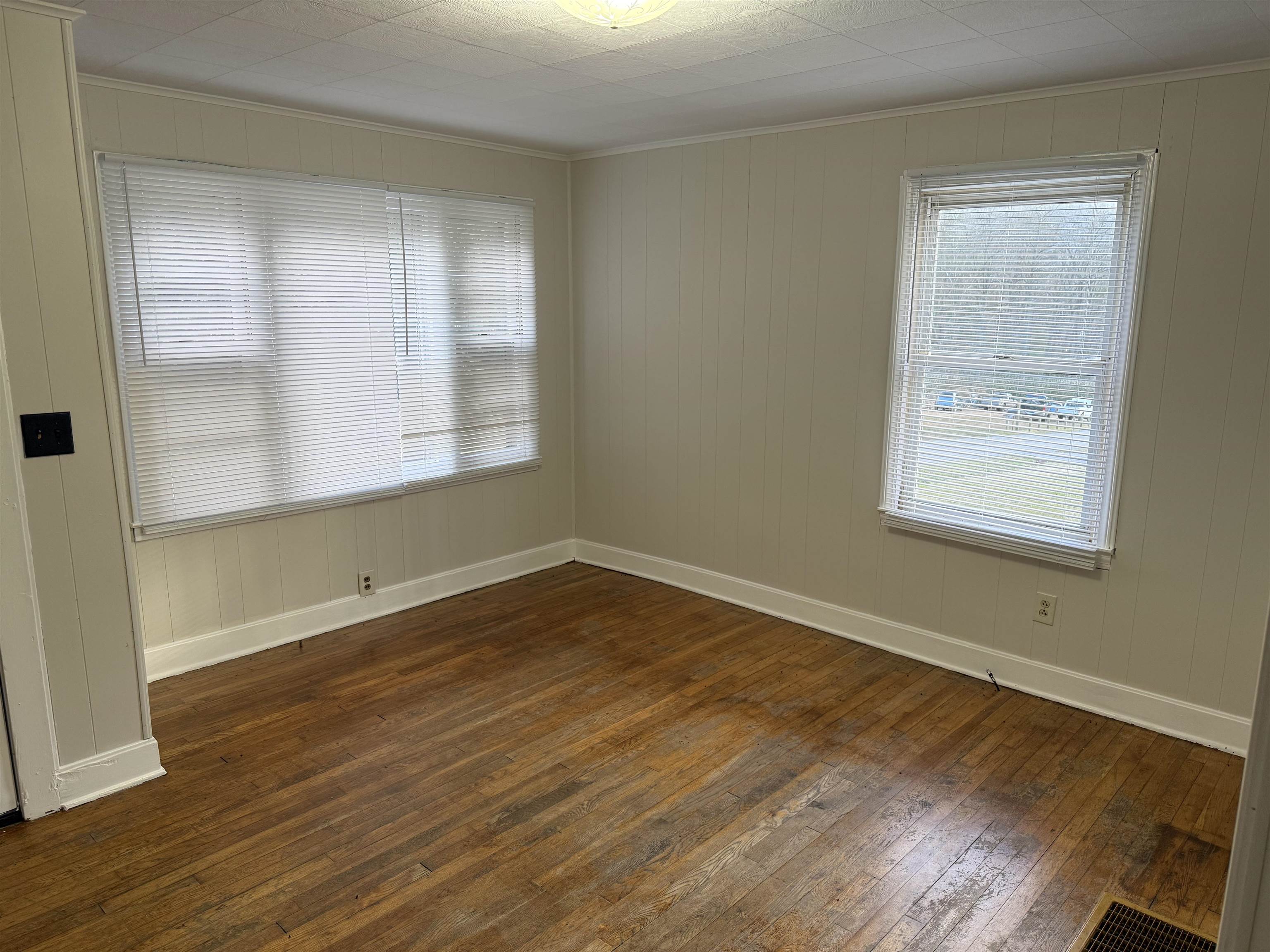 293 Clendennin Road Narrows VA 24124