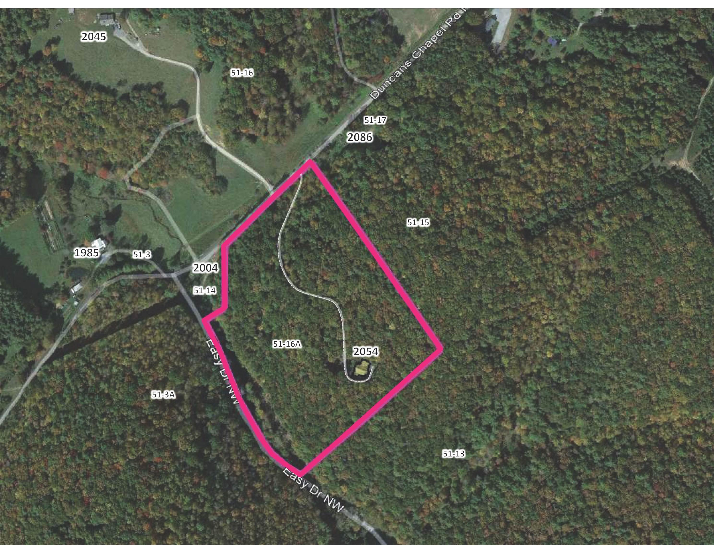 2054 Duncans Chapel Road NW Willis VA 24380