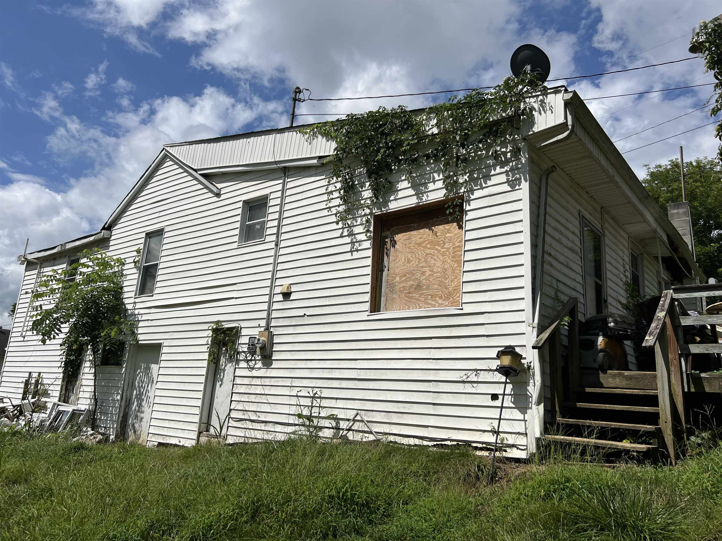 1970 Snider Lane Pulaski VA 24301