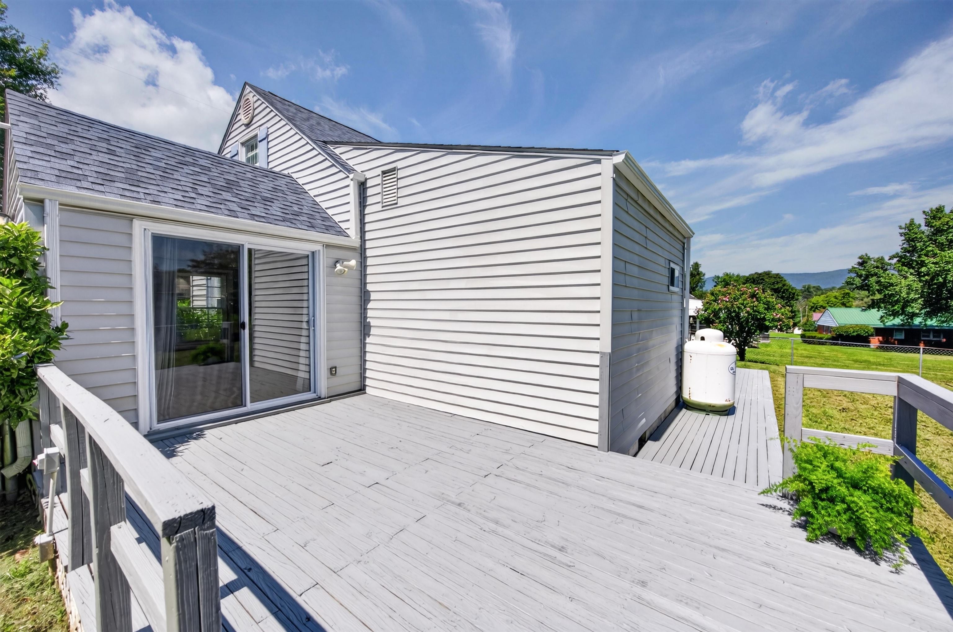 507 Wildwood Drive Pearisburg VA 24134
