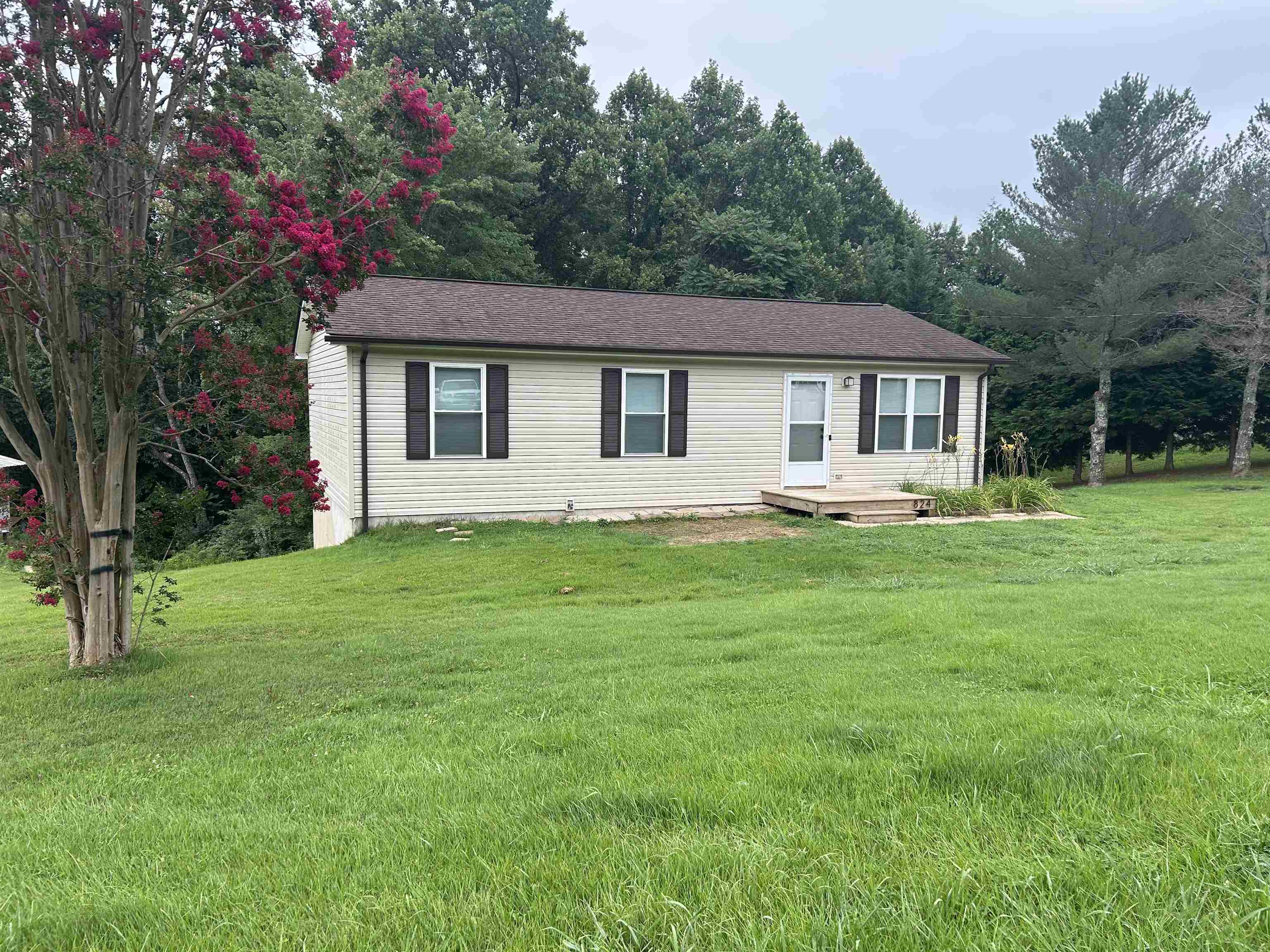 824 Flamingo Road Bassett VA 24055