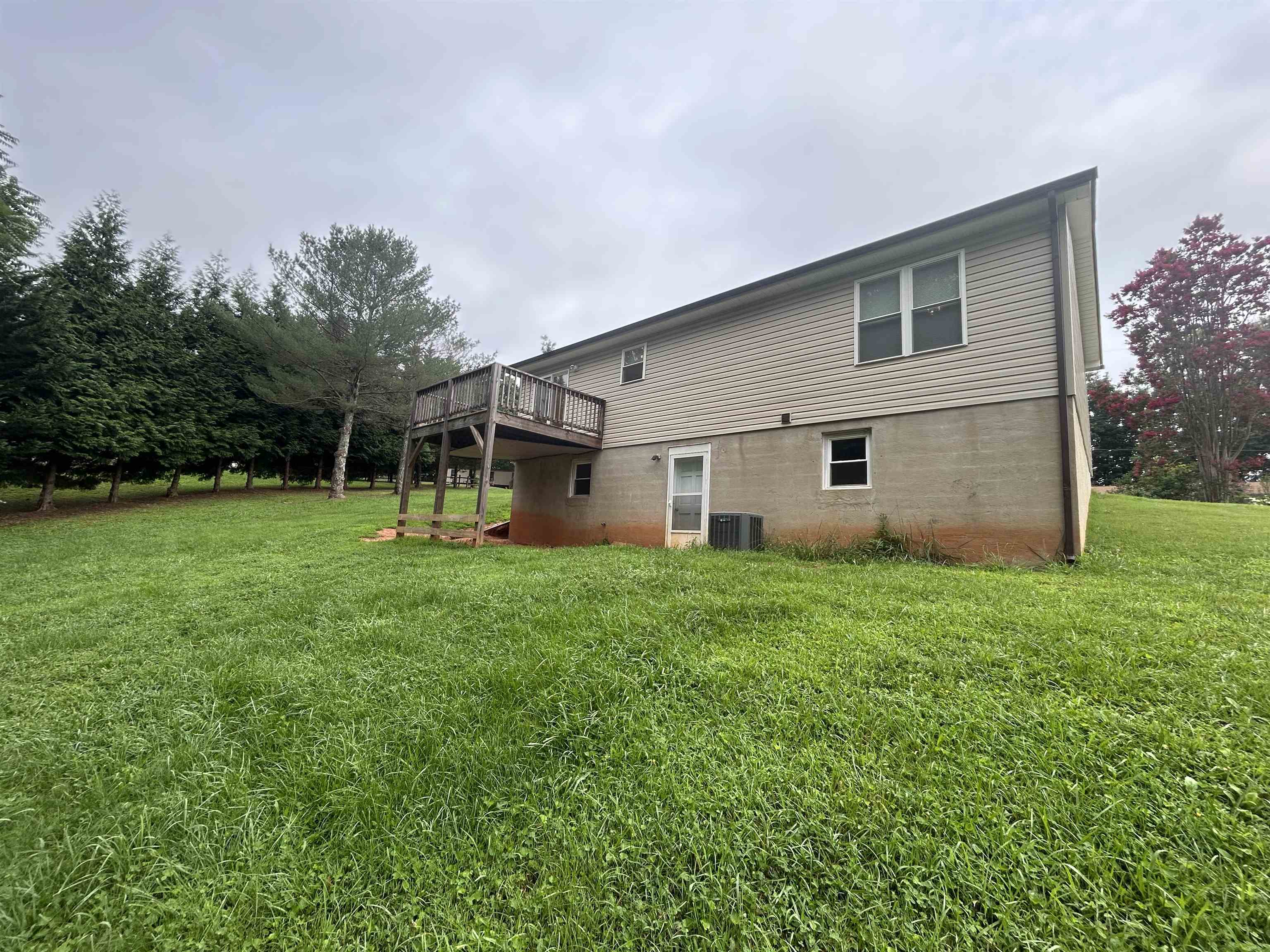 824 Flamingo Road Bassett VA 24055